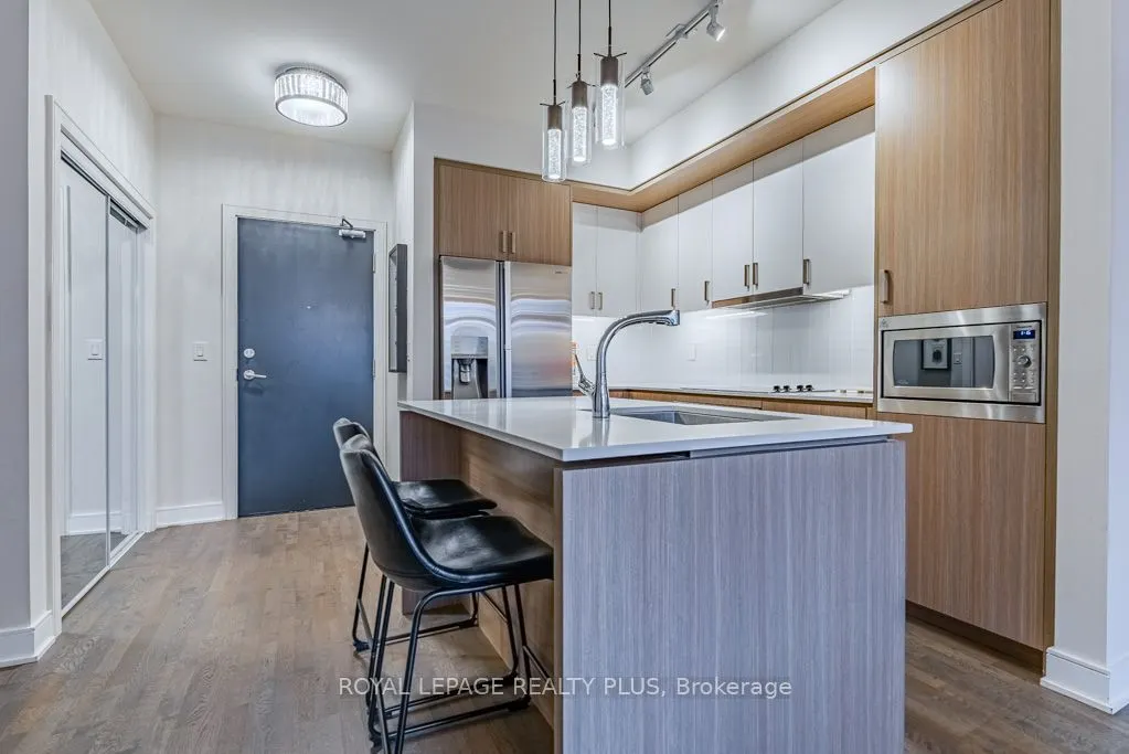 1575 Lakeshore Road W #465