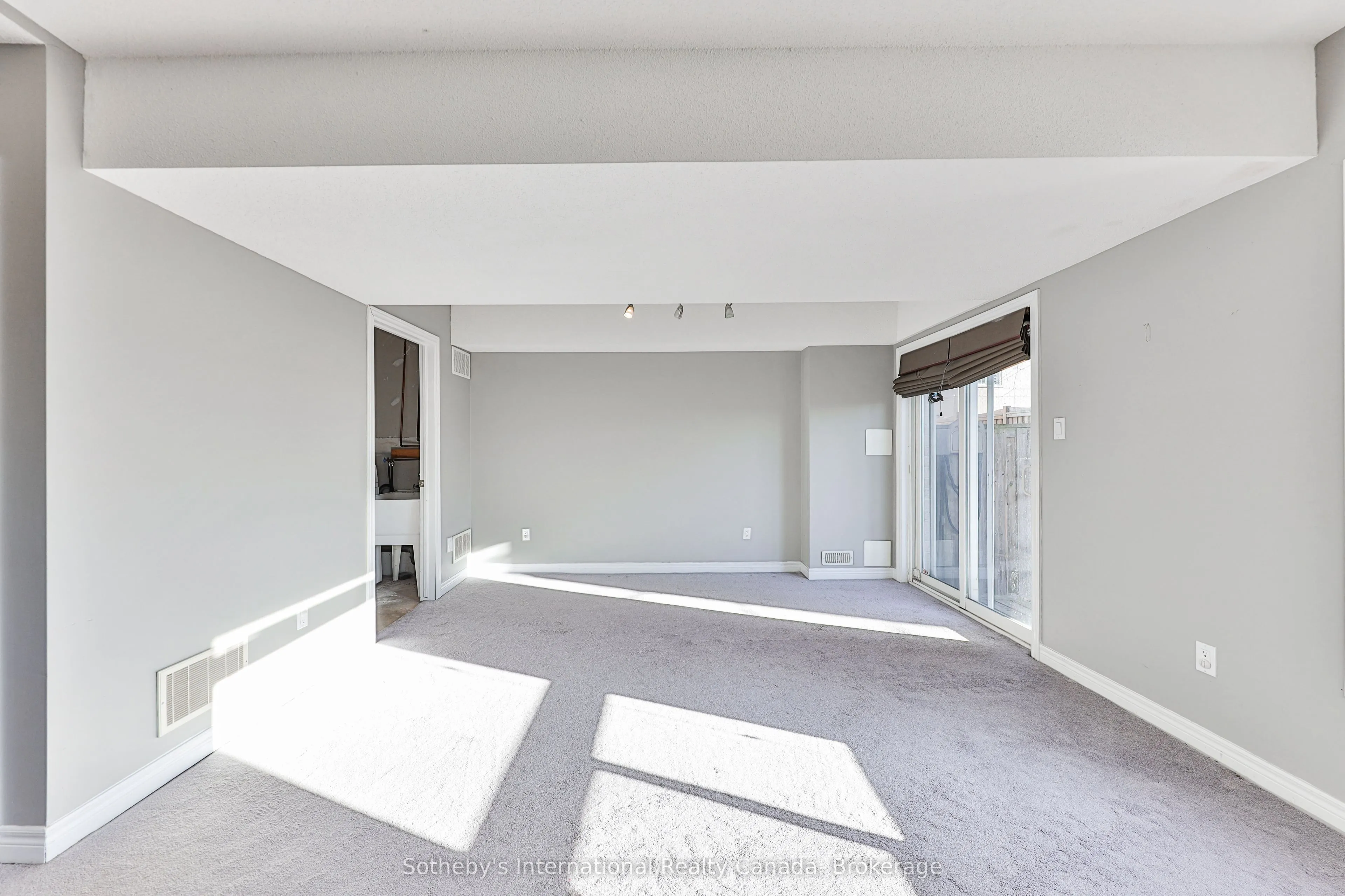 2280 Baronwood Drive #Unit 18
