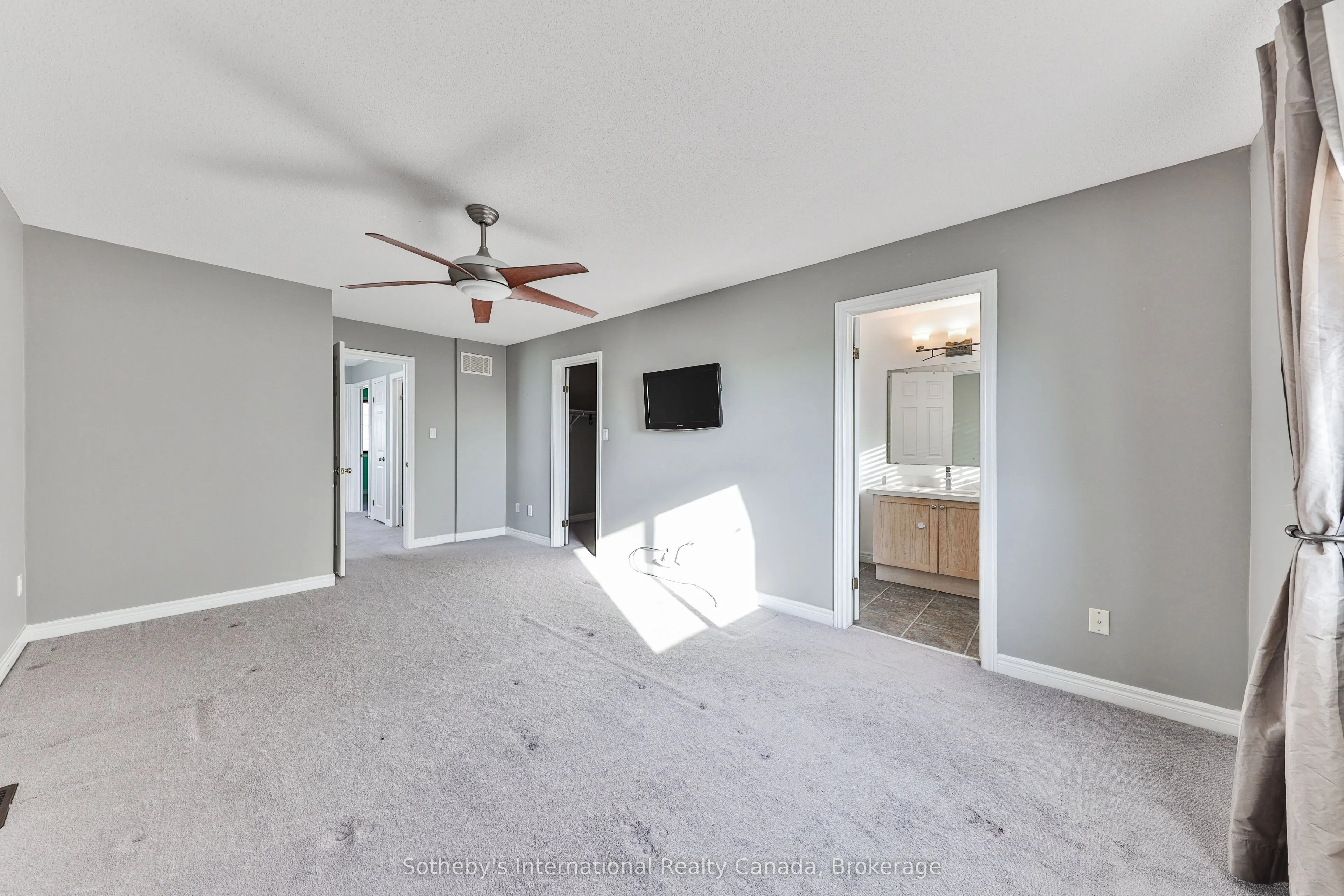 2280 Baronwood Drive #Unit 18