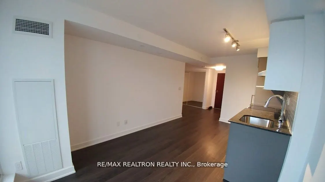 160 Flemington Road, #307