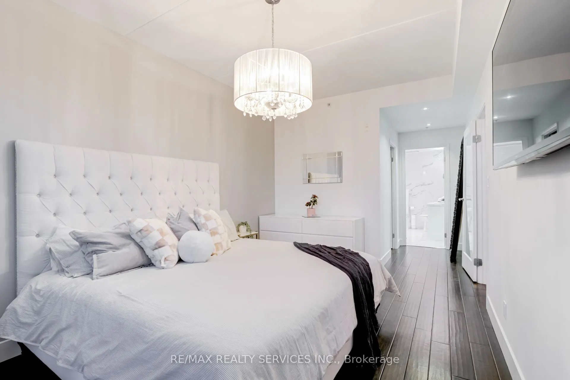588 Annette Street, #503