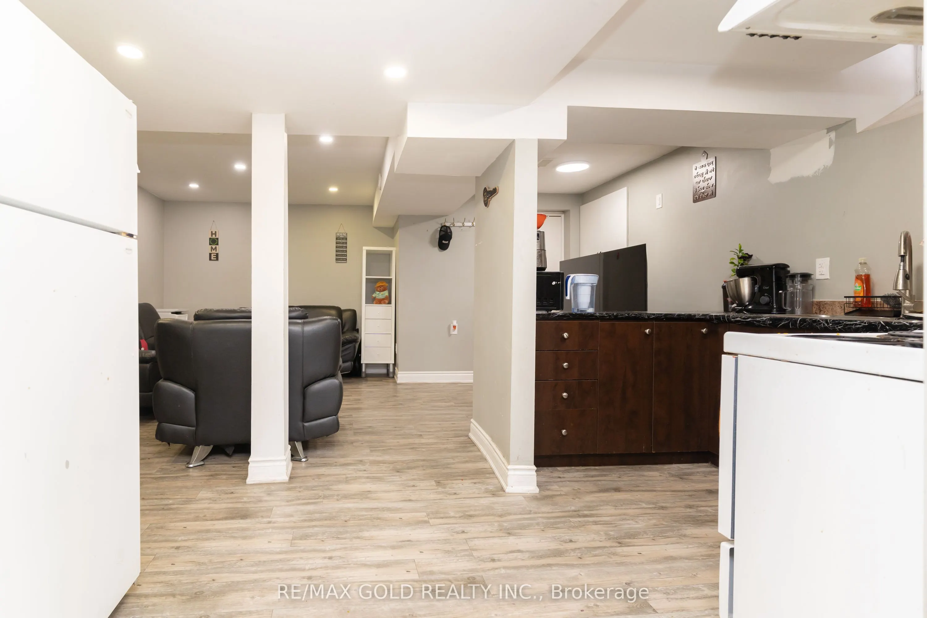3 Great Plains Street