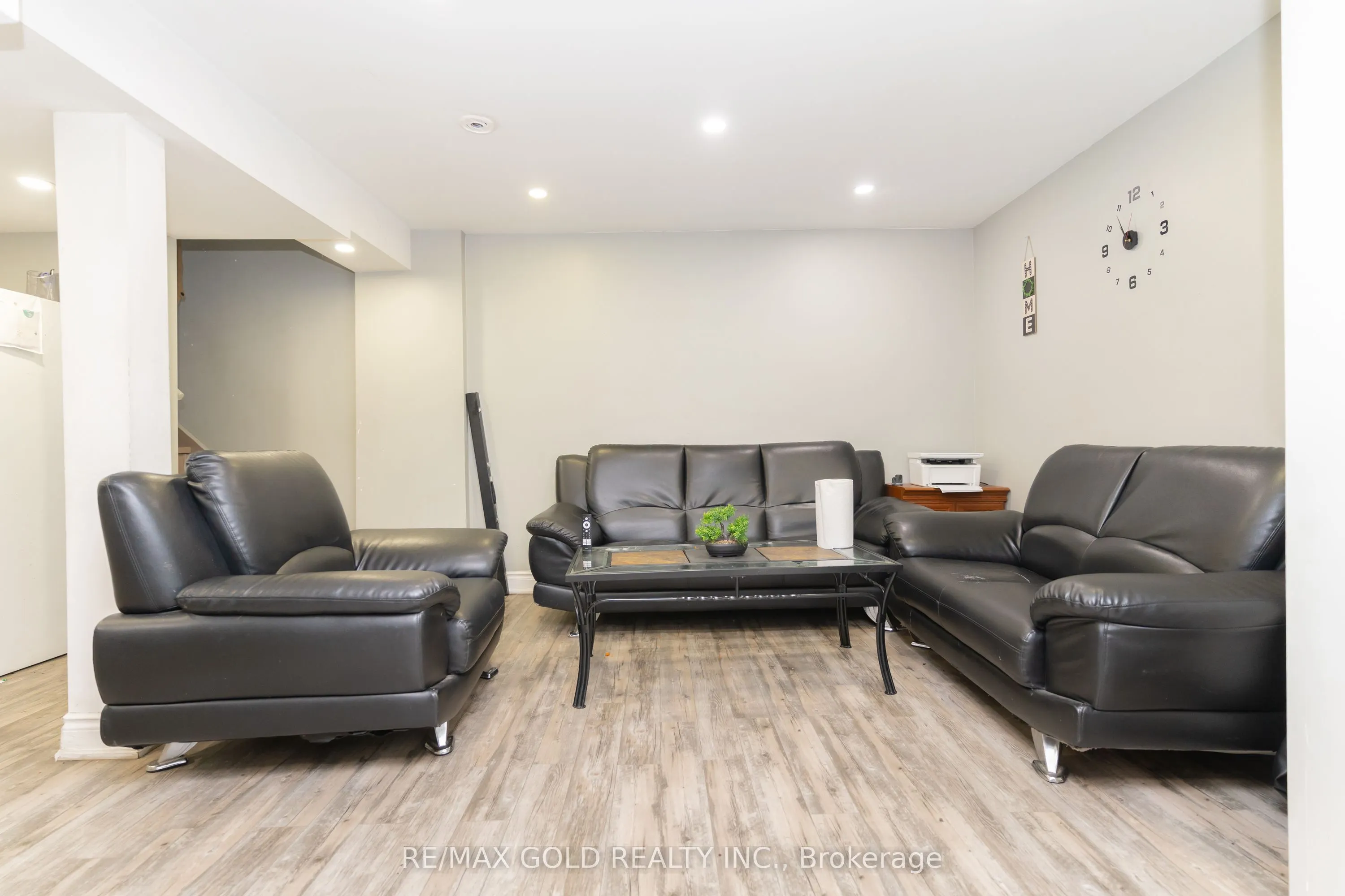 3 Great Plains Street