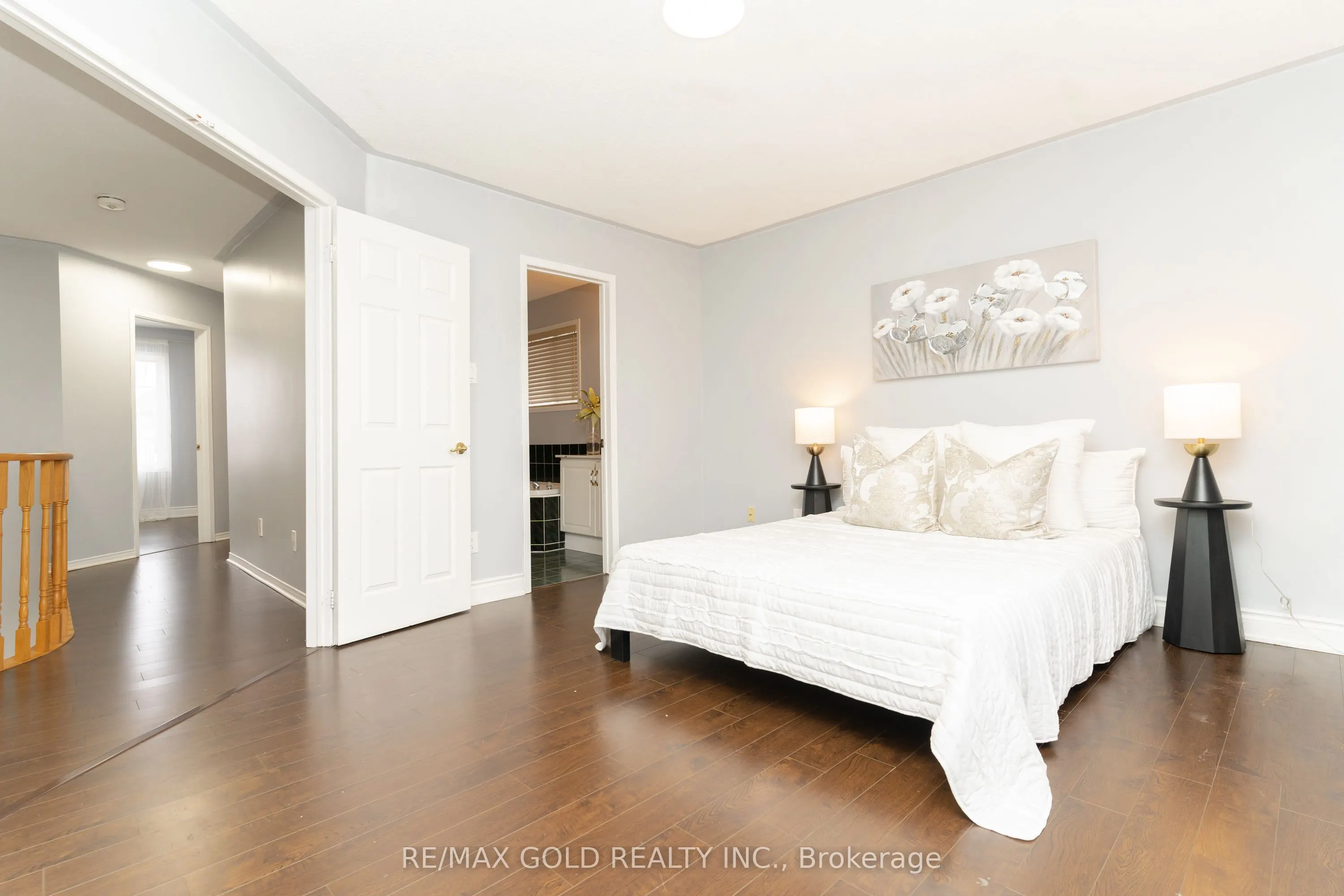3 Great Plains Street