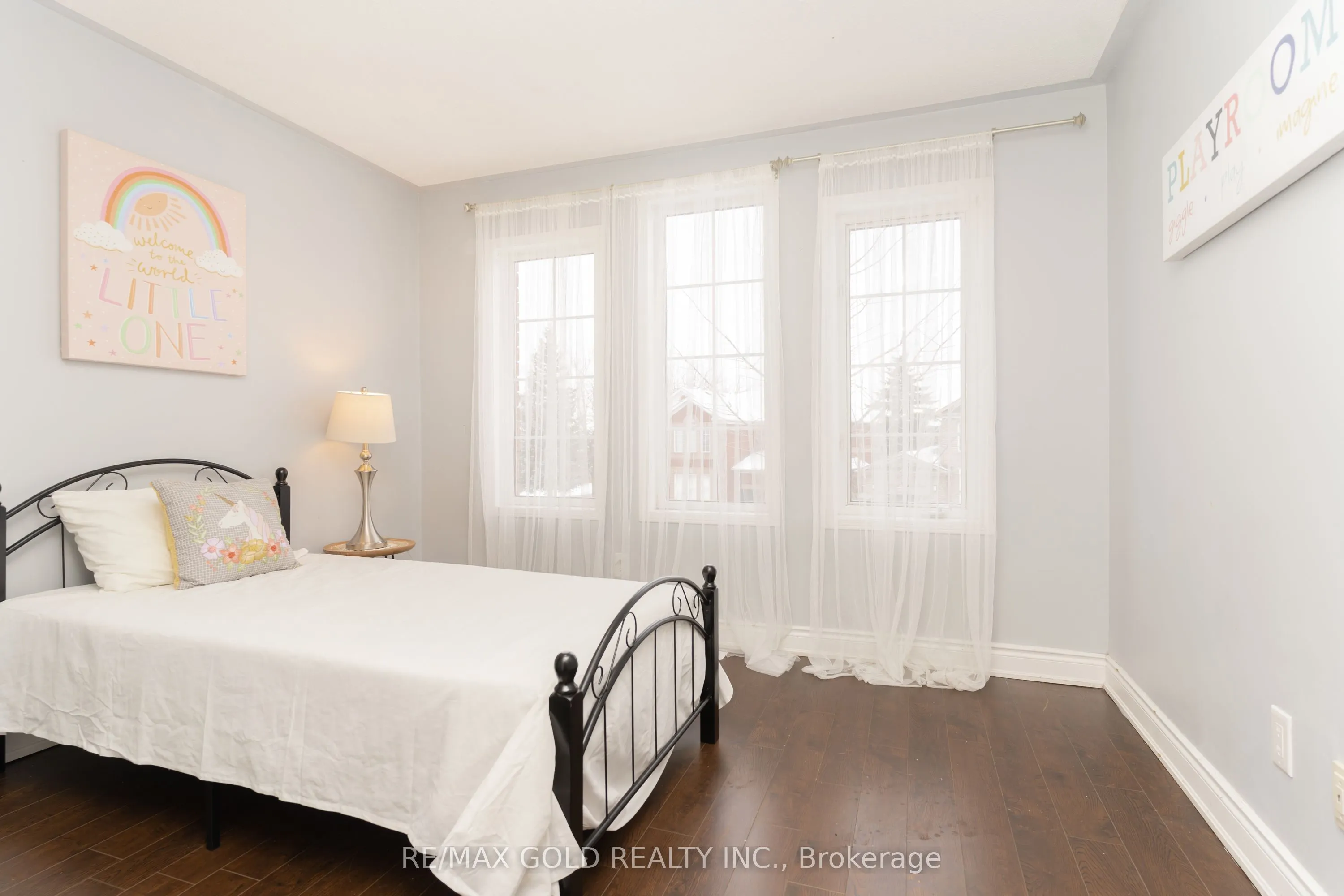 3 Great Plains Street
