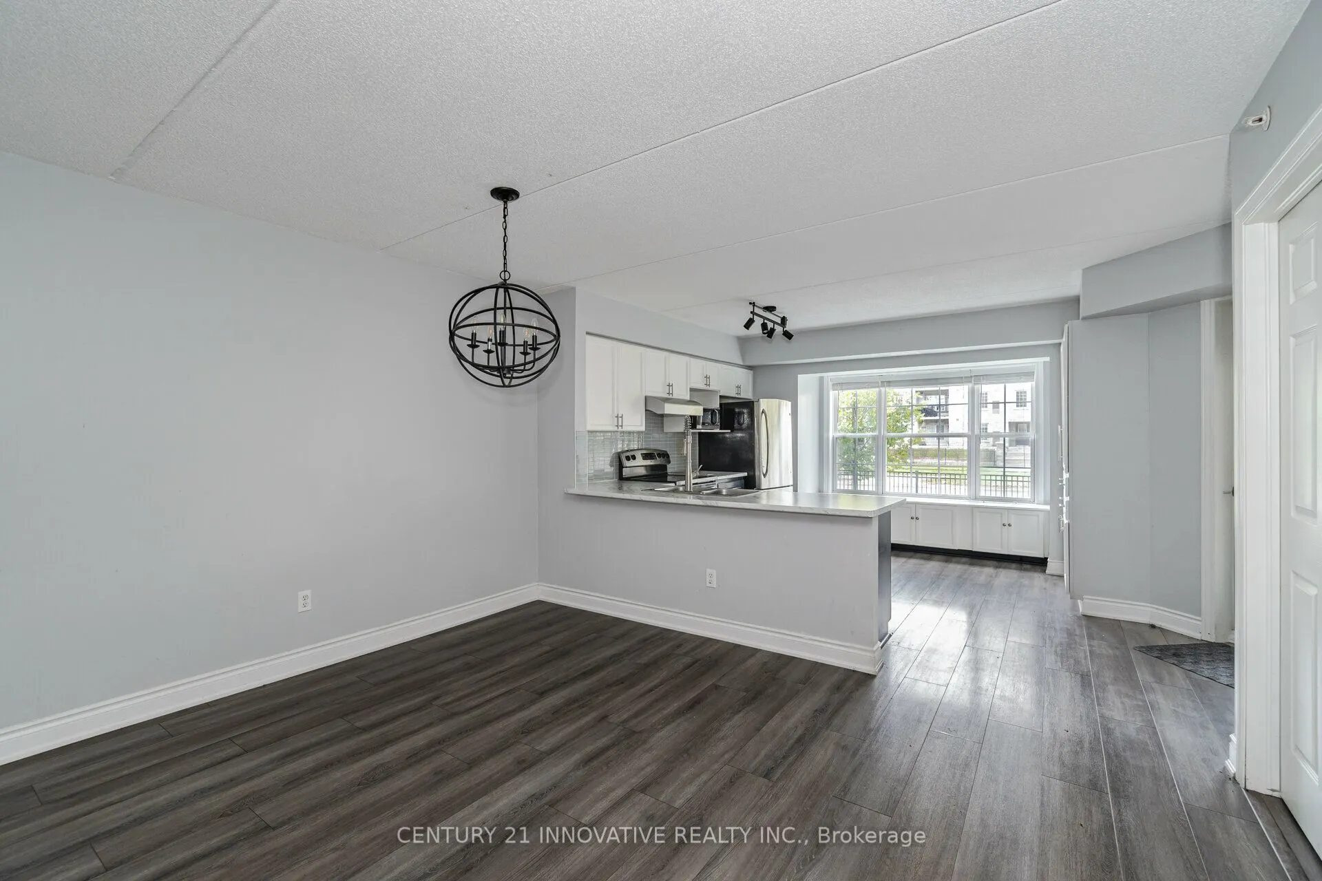 1491 Maple Avenue, #111