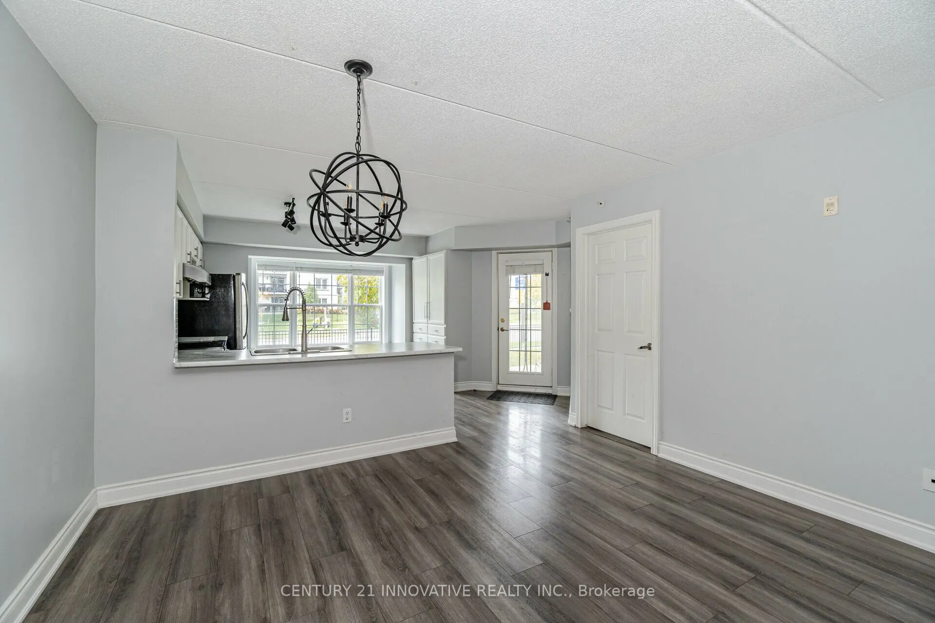 1491 Maple Avenue, #111