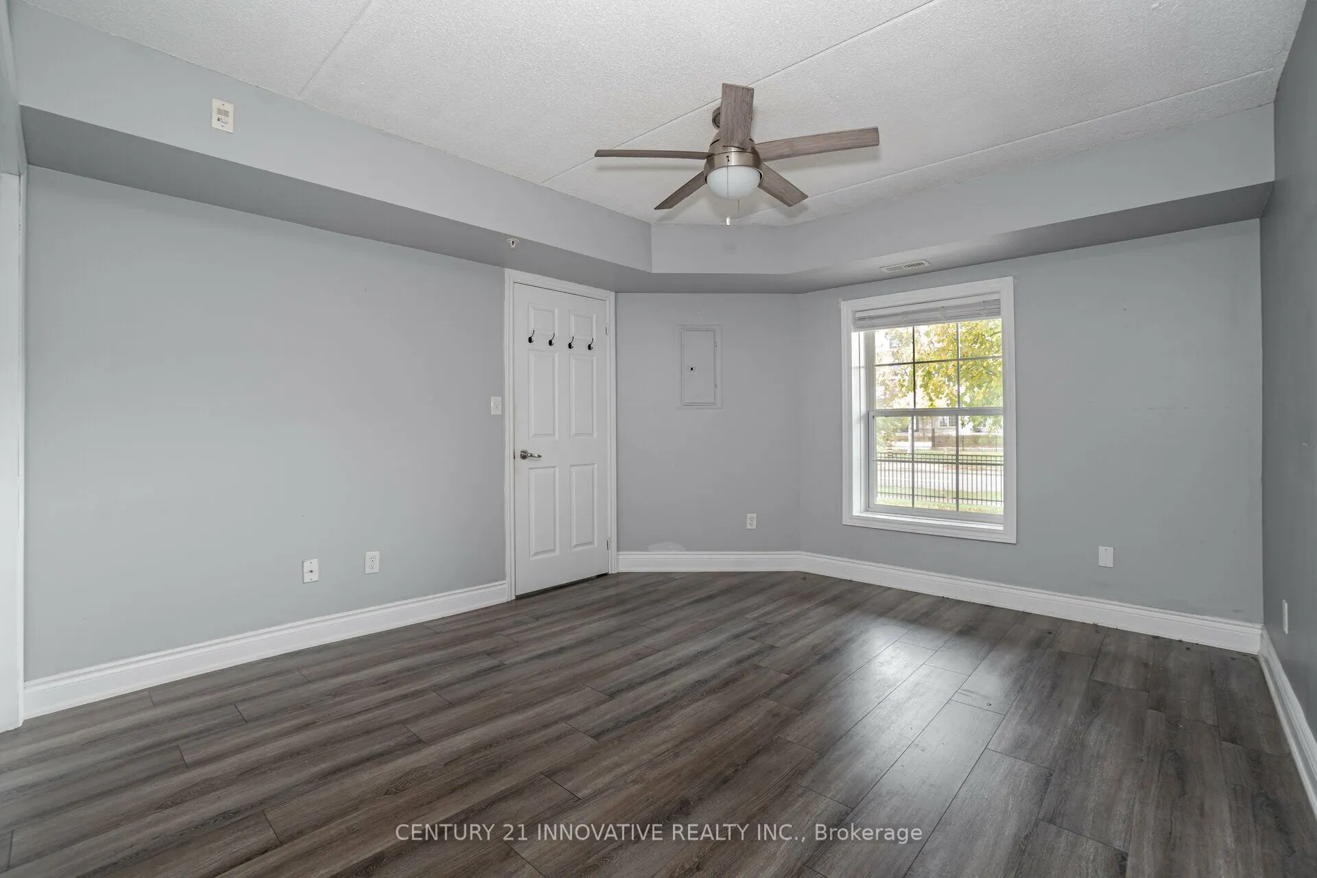 1491 Maple Avenue, #111