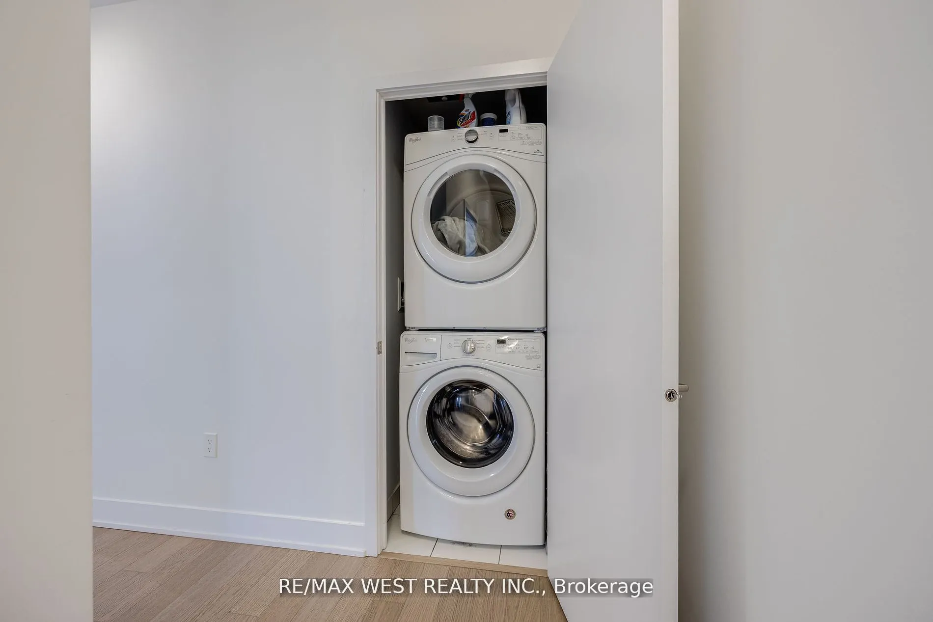 20 Shore Breeze Drive, #702