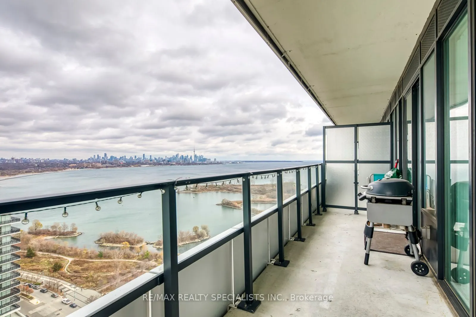 20 Shore Breeze Drive, #2304
