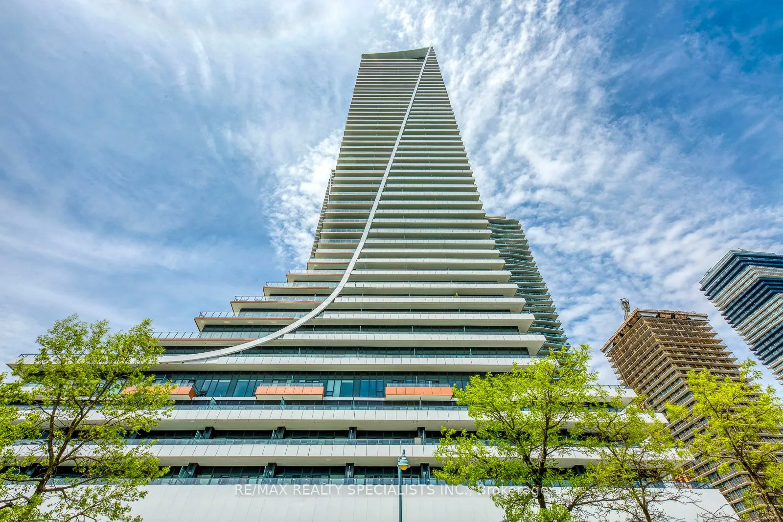 20 Shore Breeze Drive, #2304
