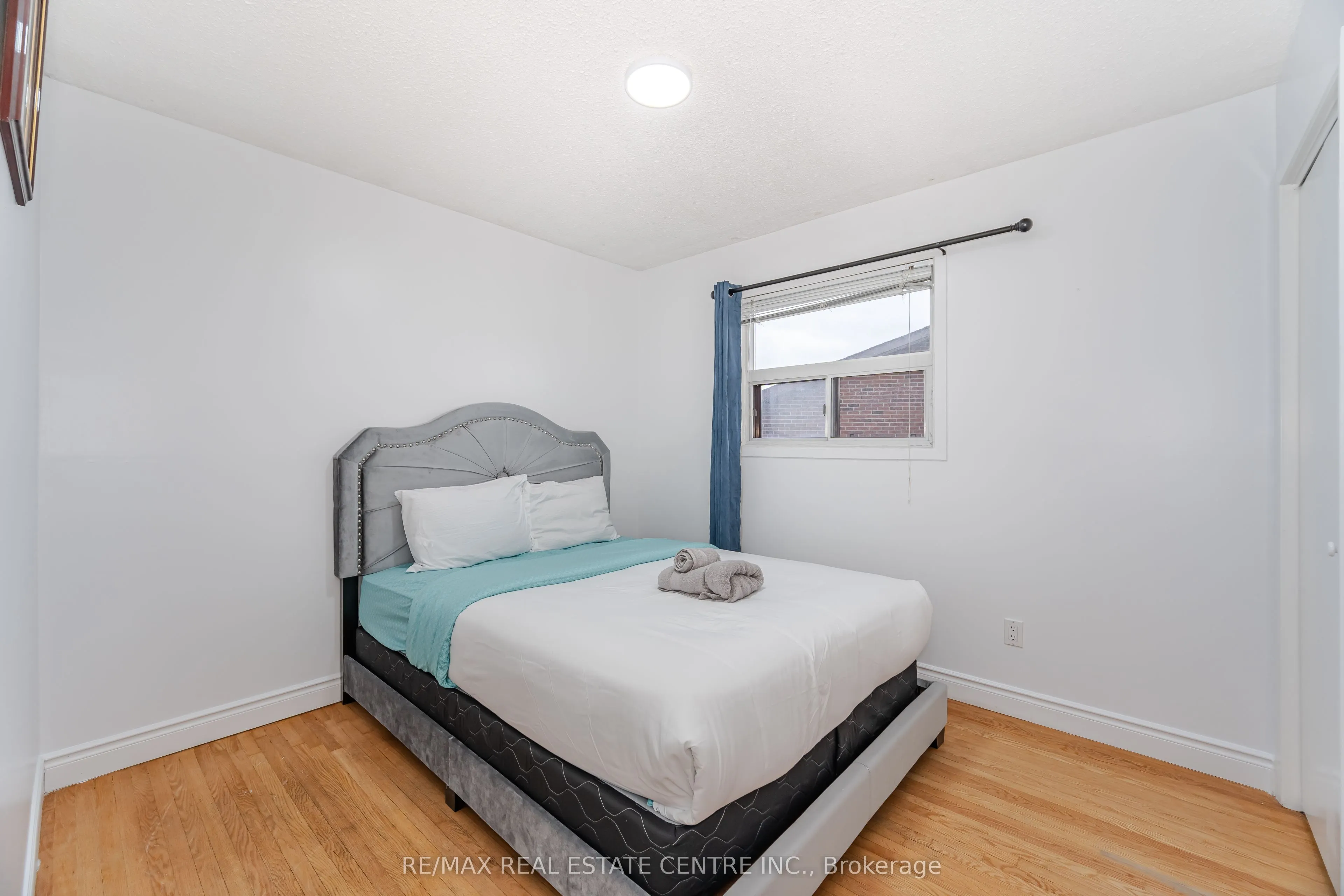 4062 Dunmow Crescent