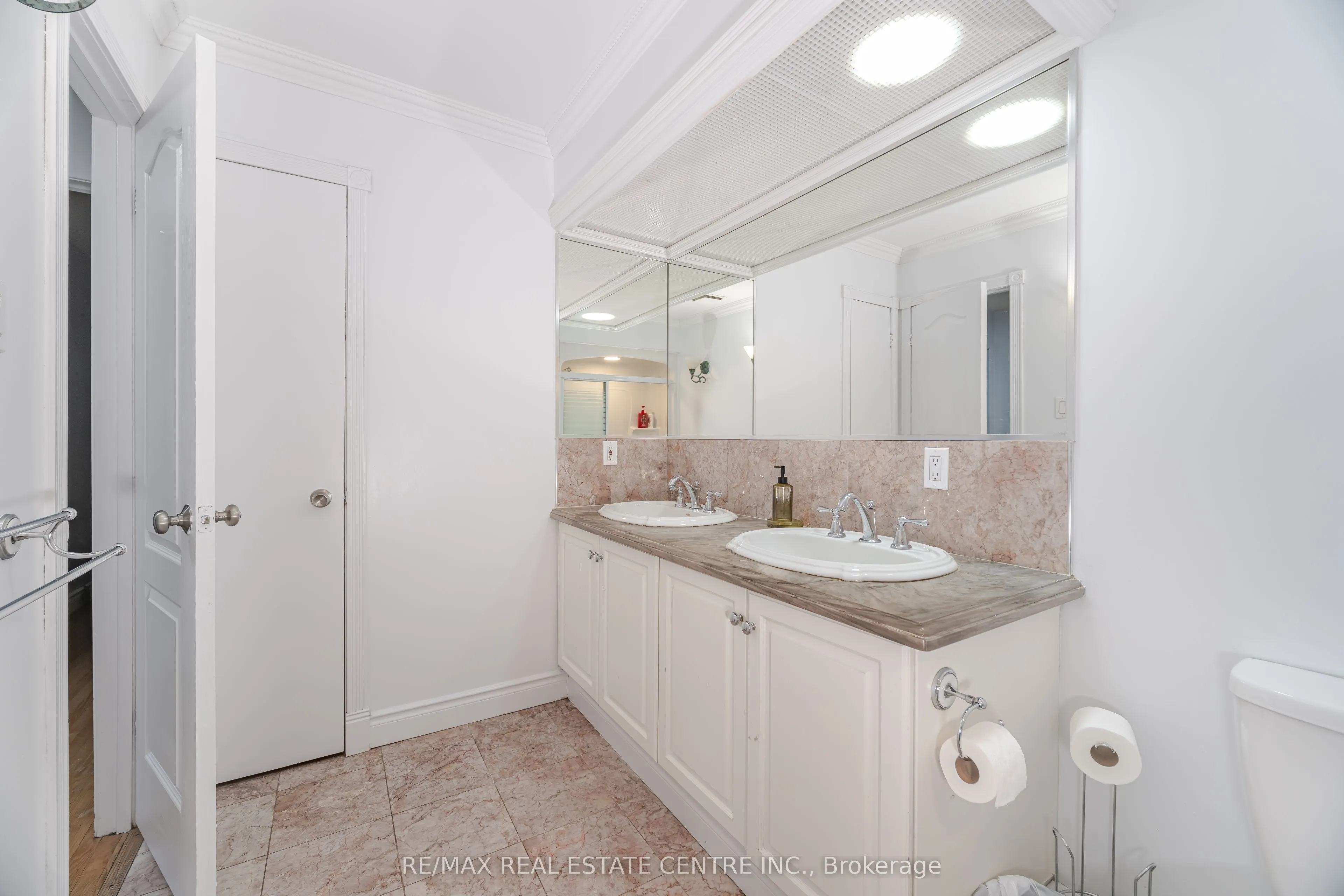 4062 Dunmow Crescent