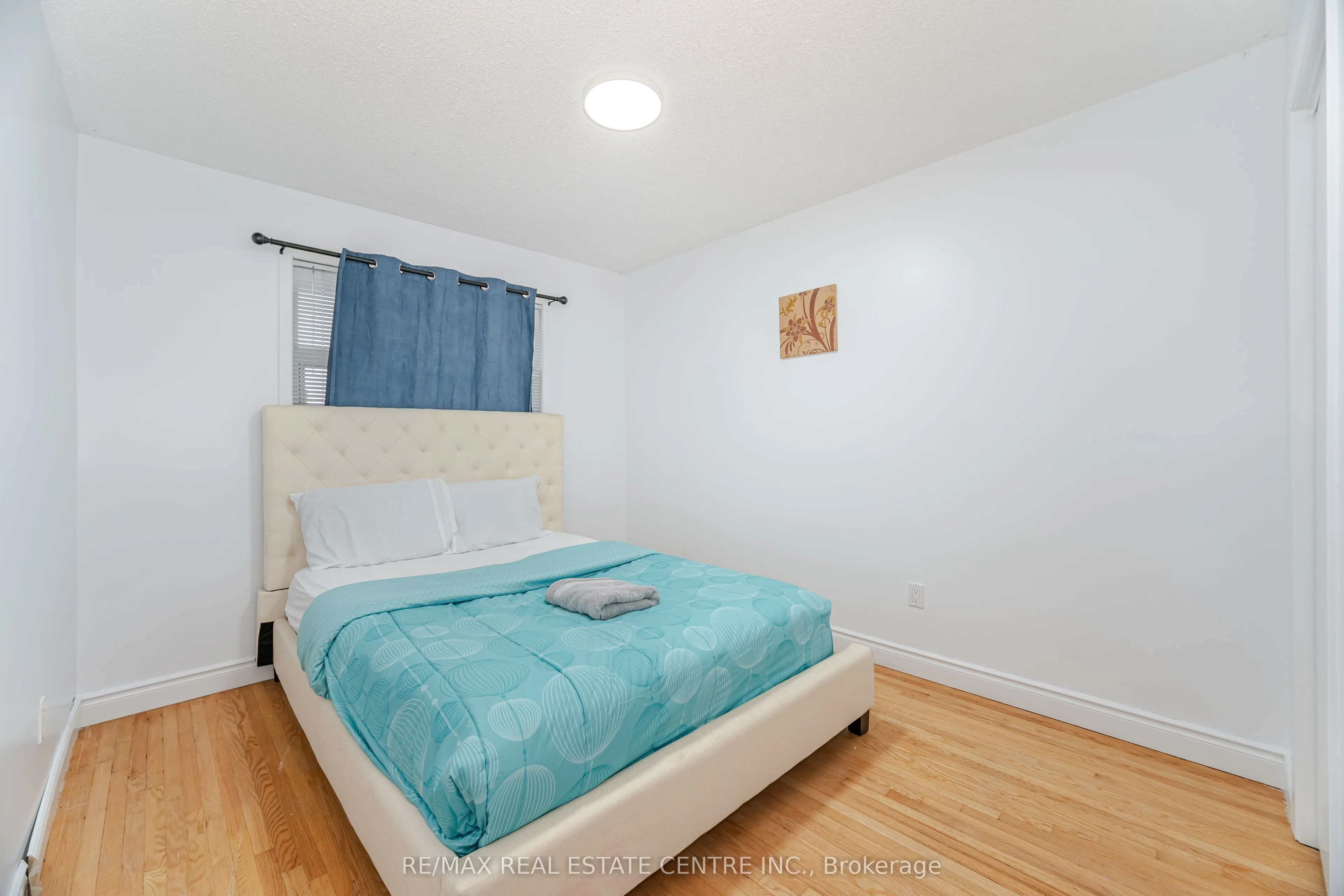 4062 Dunmow Crescent