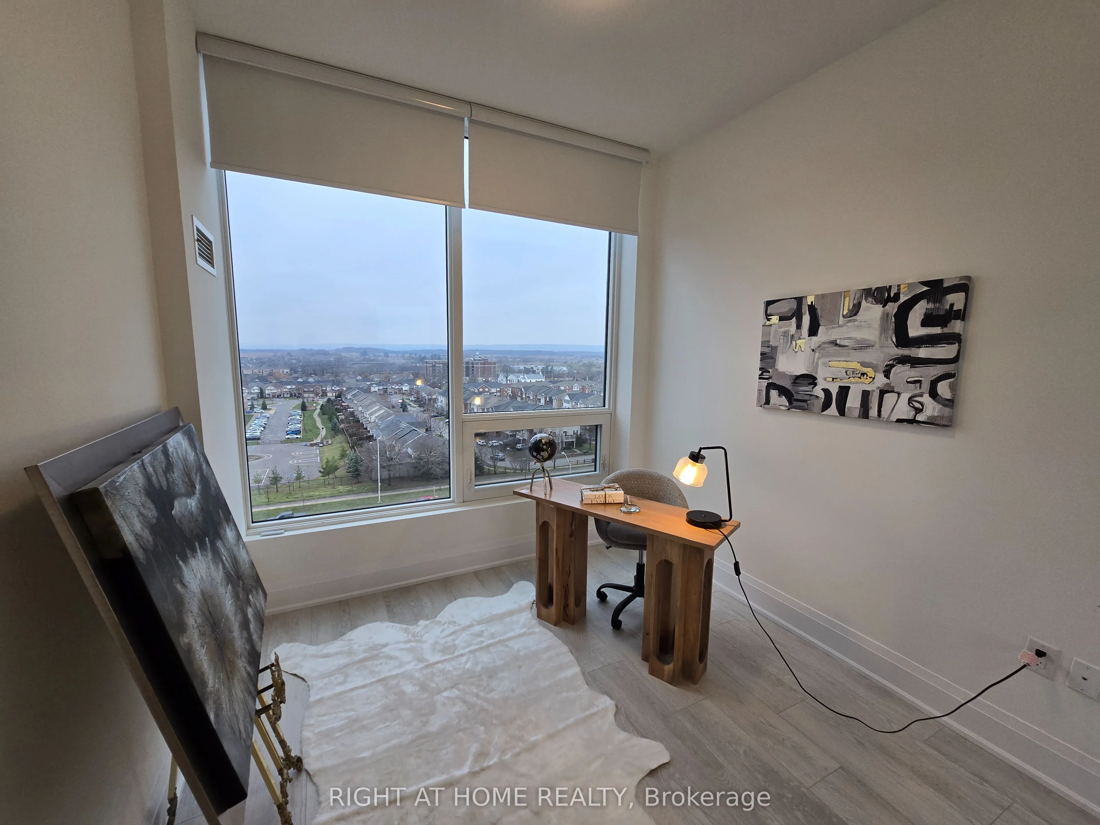 2450 Old Bronte Road, #833