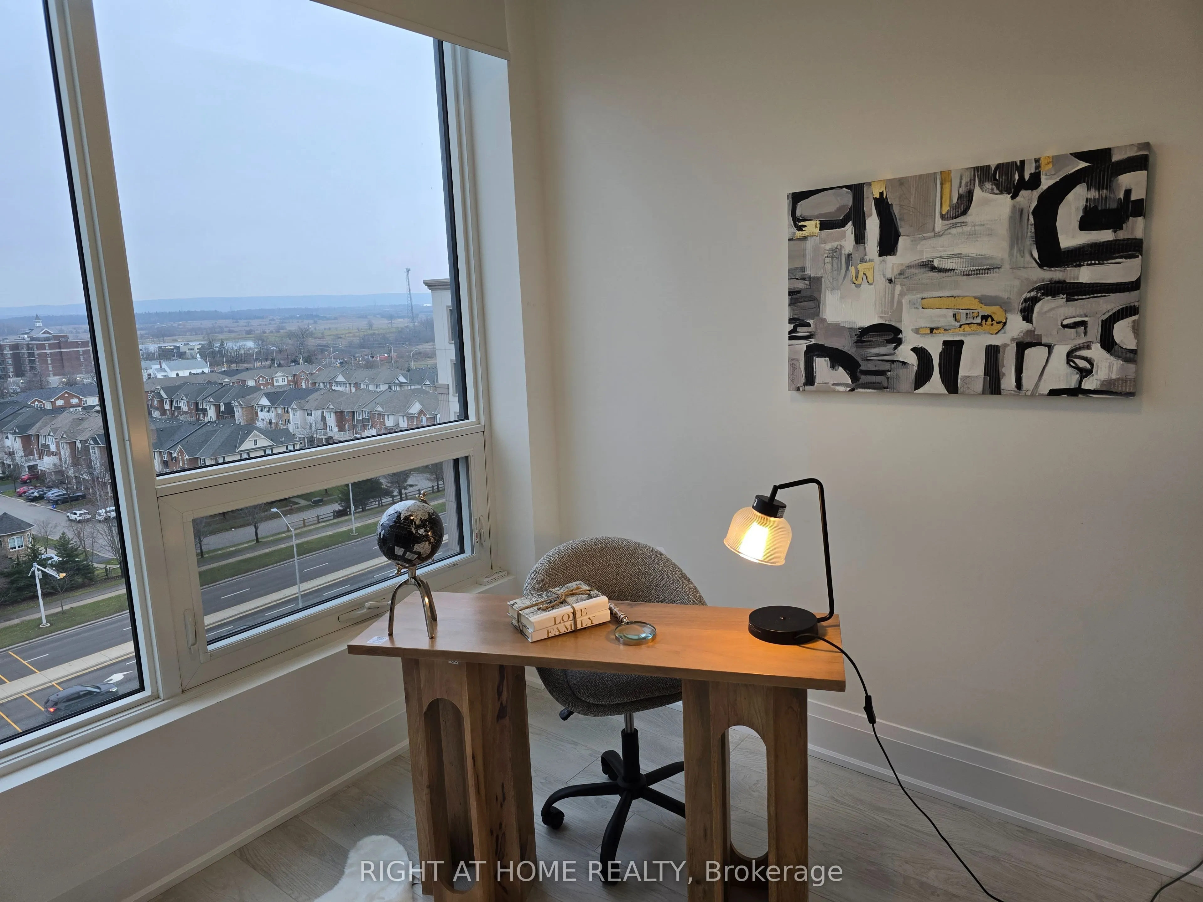 2450 Old Bronte Road, #833