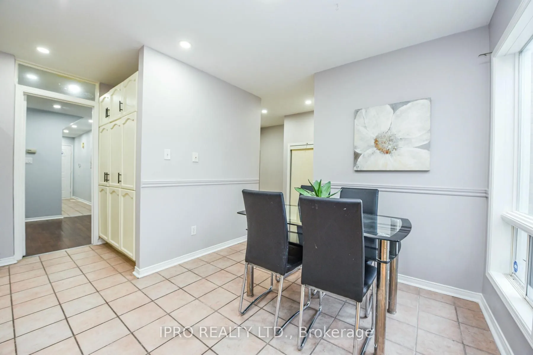 22 Desert Sand Drive
