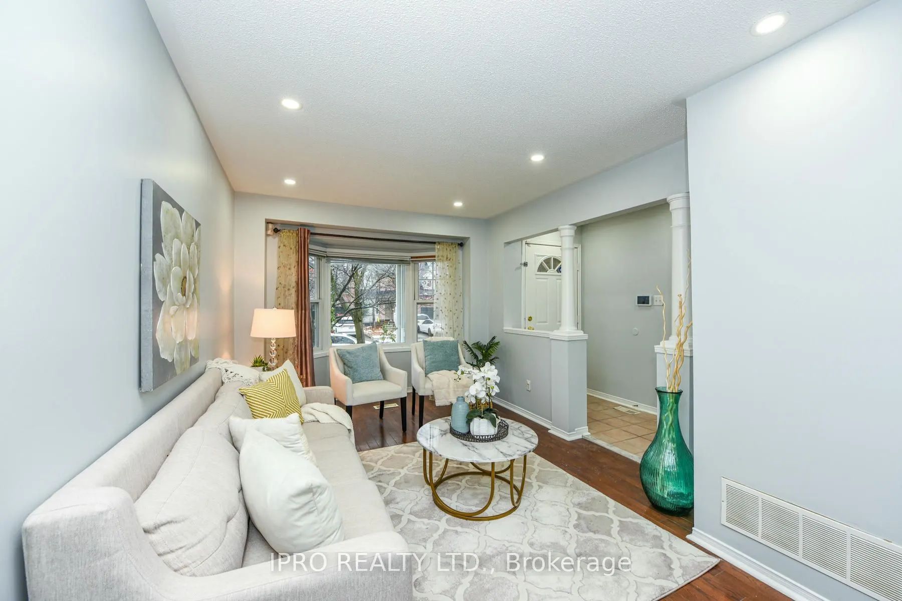 22 Desert Sand Drive
