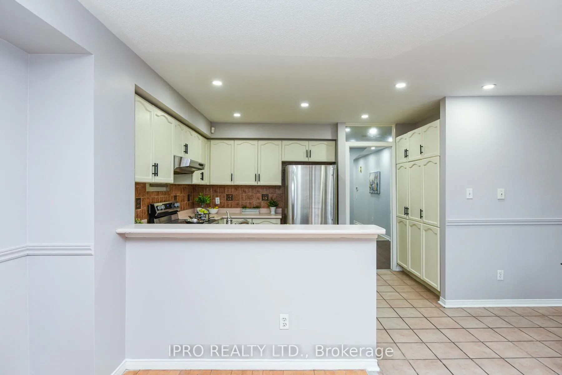 22 Desert Sand Drive
