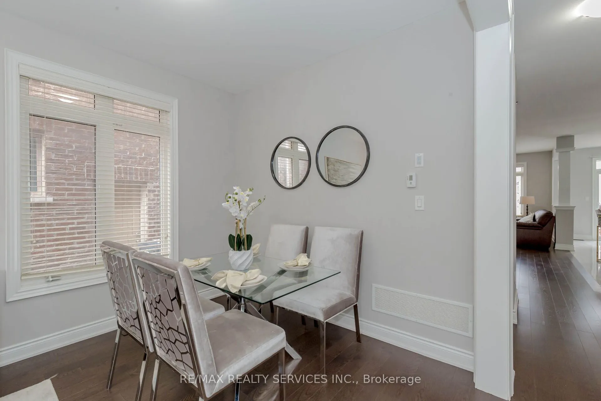 12 Enclave Trail
