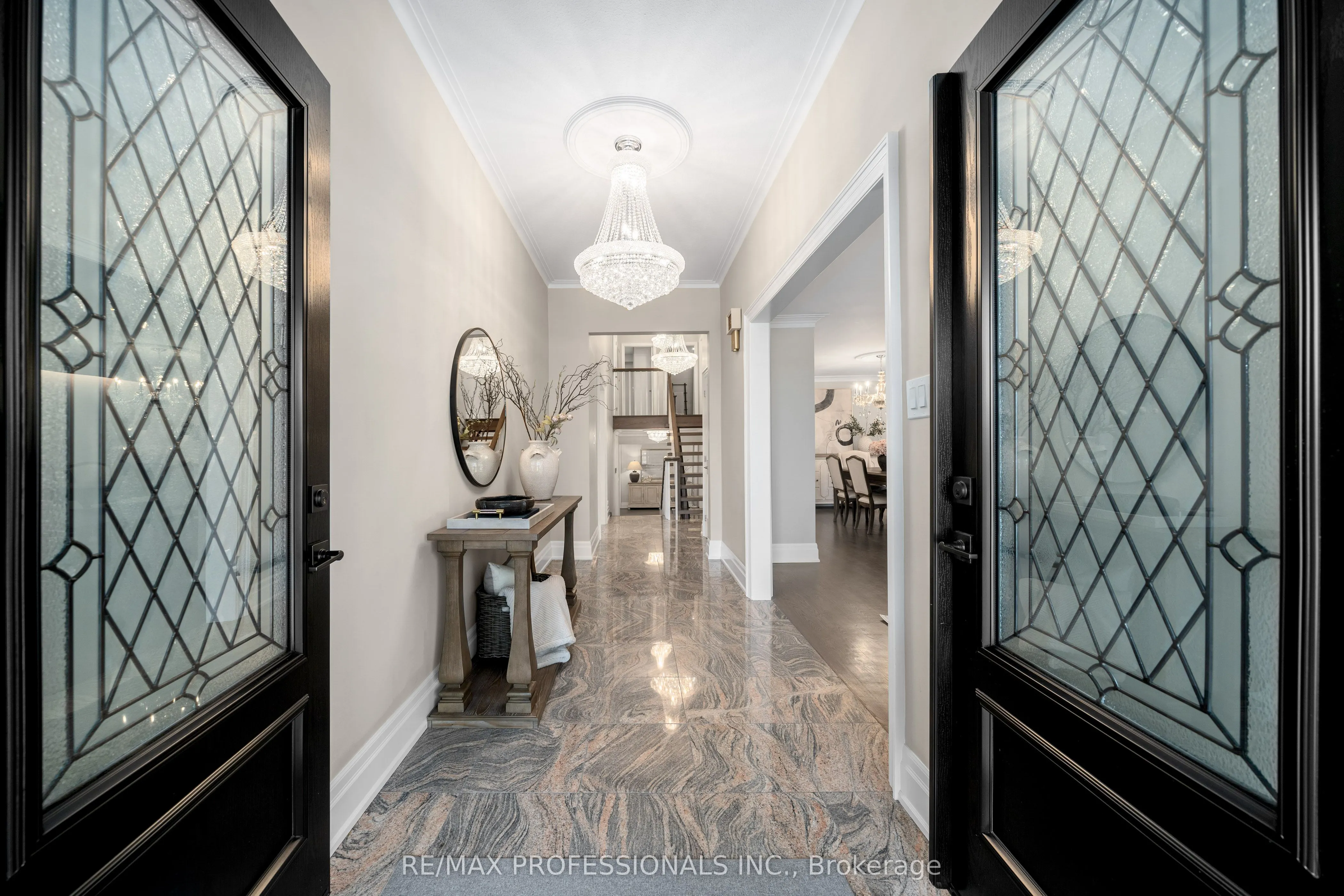 182 Gracefield Avenue