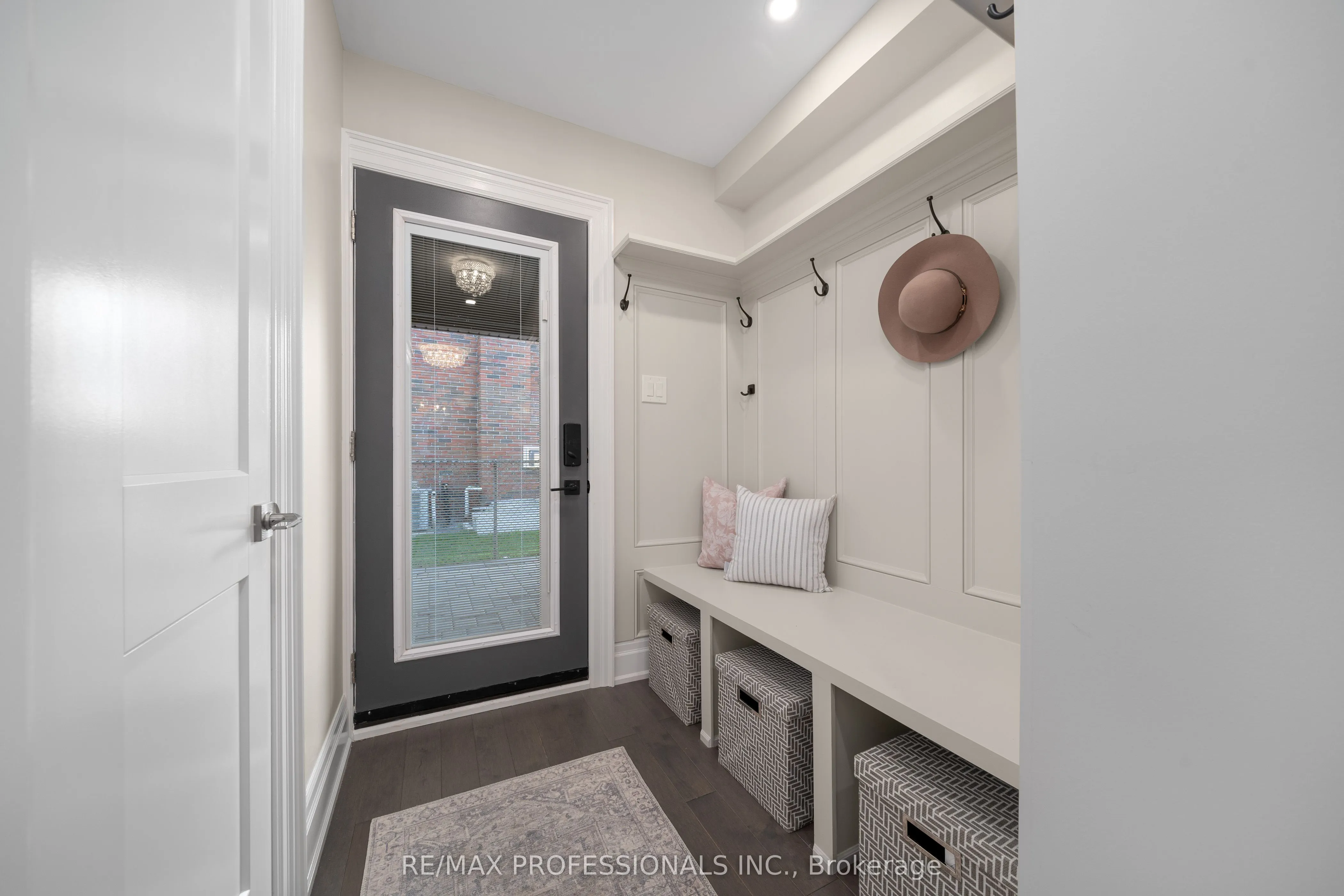 182 Gracefield Avenue