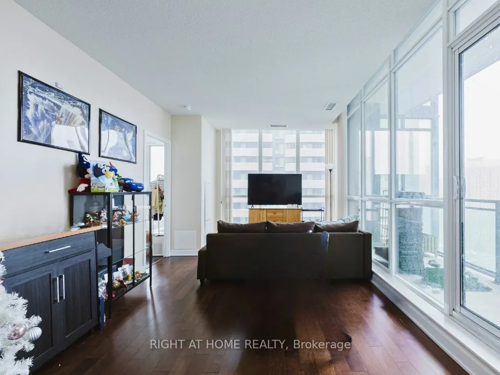 4070 Confederation Parkway #2102