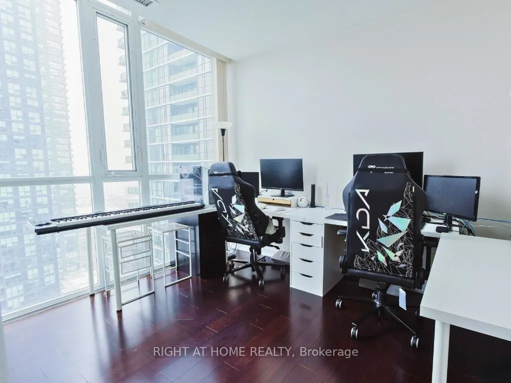 4070 Confederation Parkway #2102