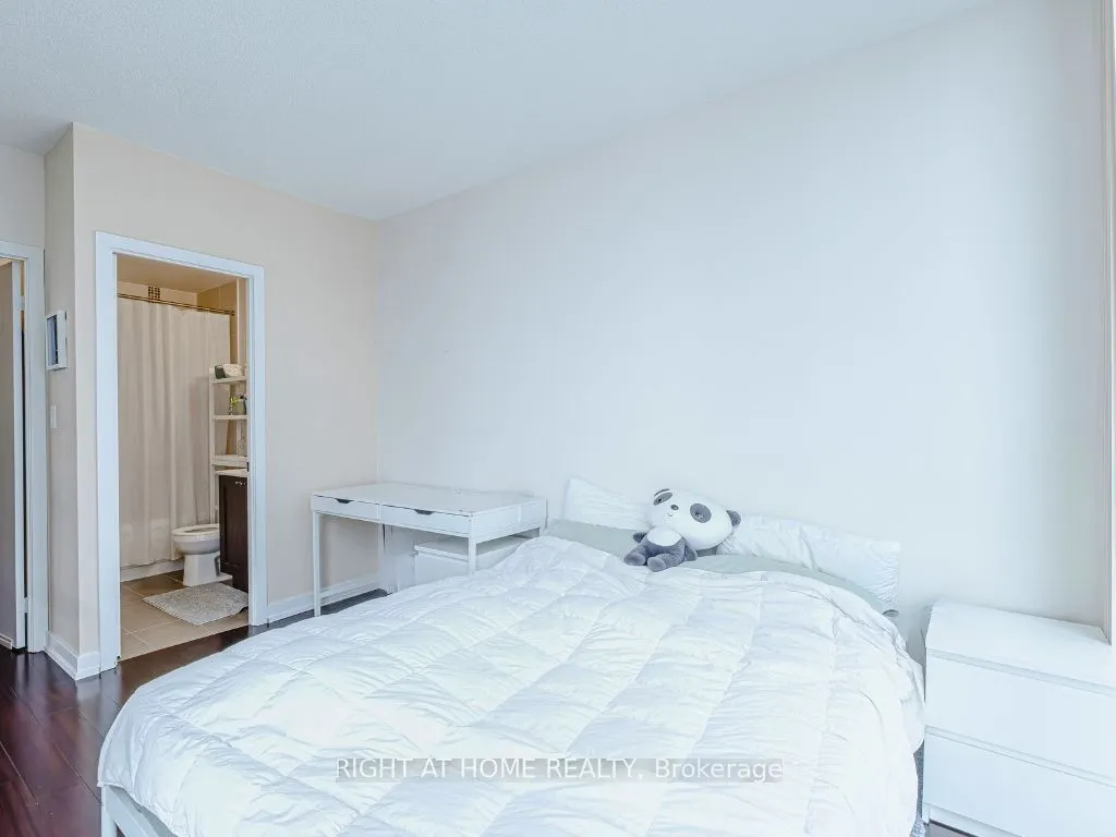 4070 Confederation Parkway #2102