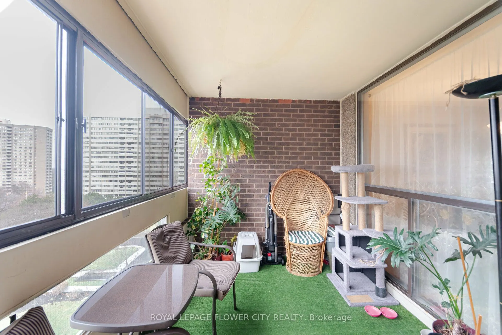 50 Elm Drive E, #706