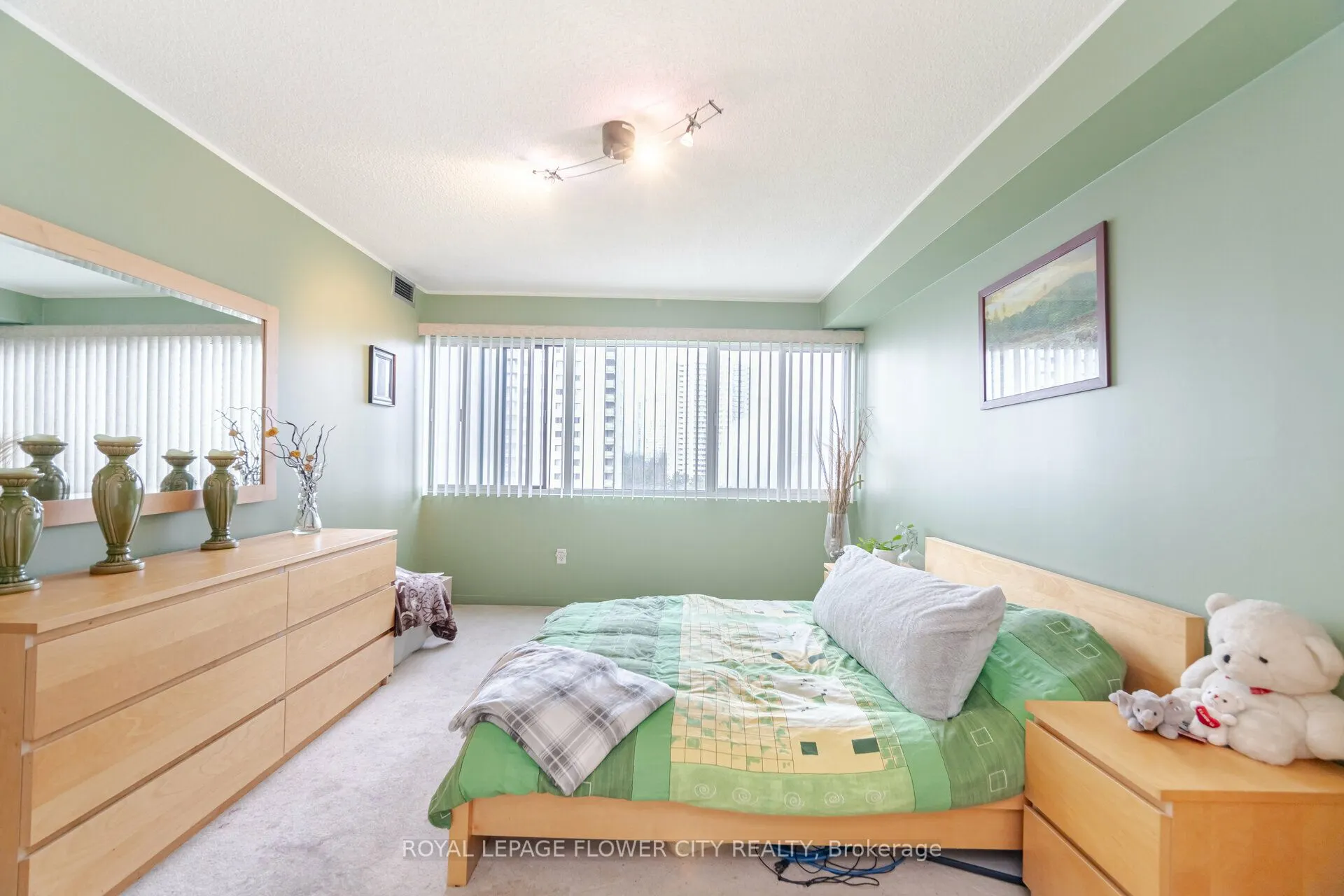 50 Elm Drive E, #706