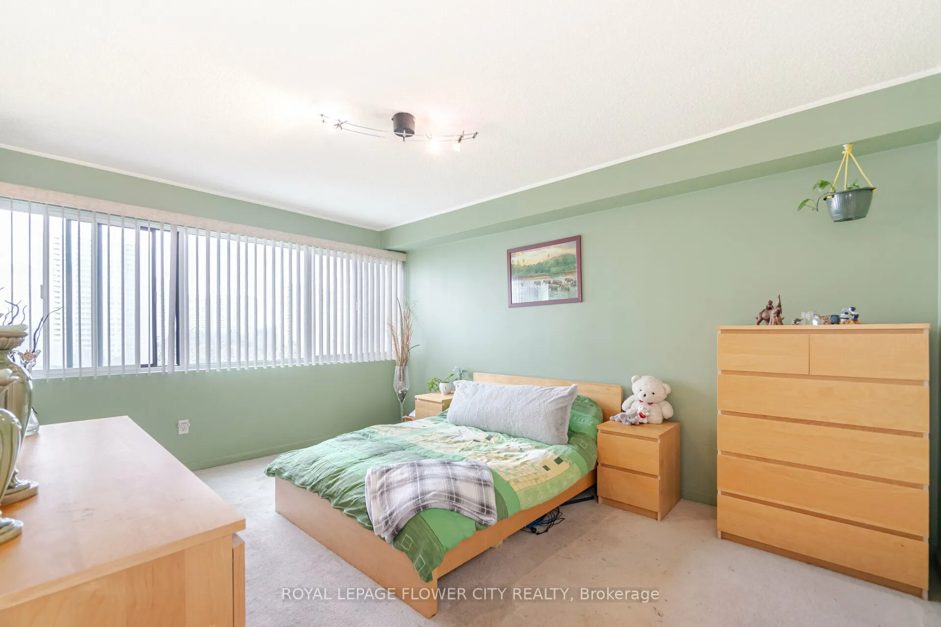 50 Elm Drive E, #706