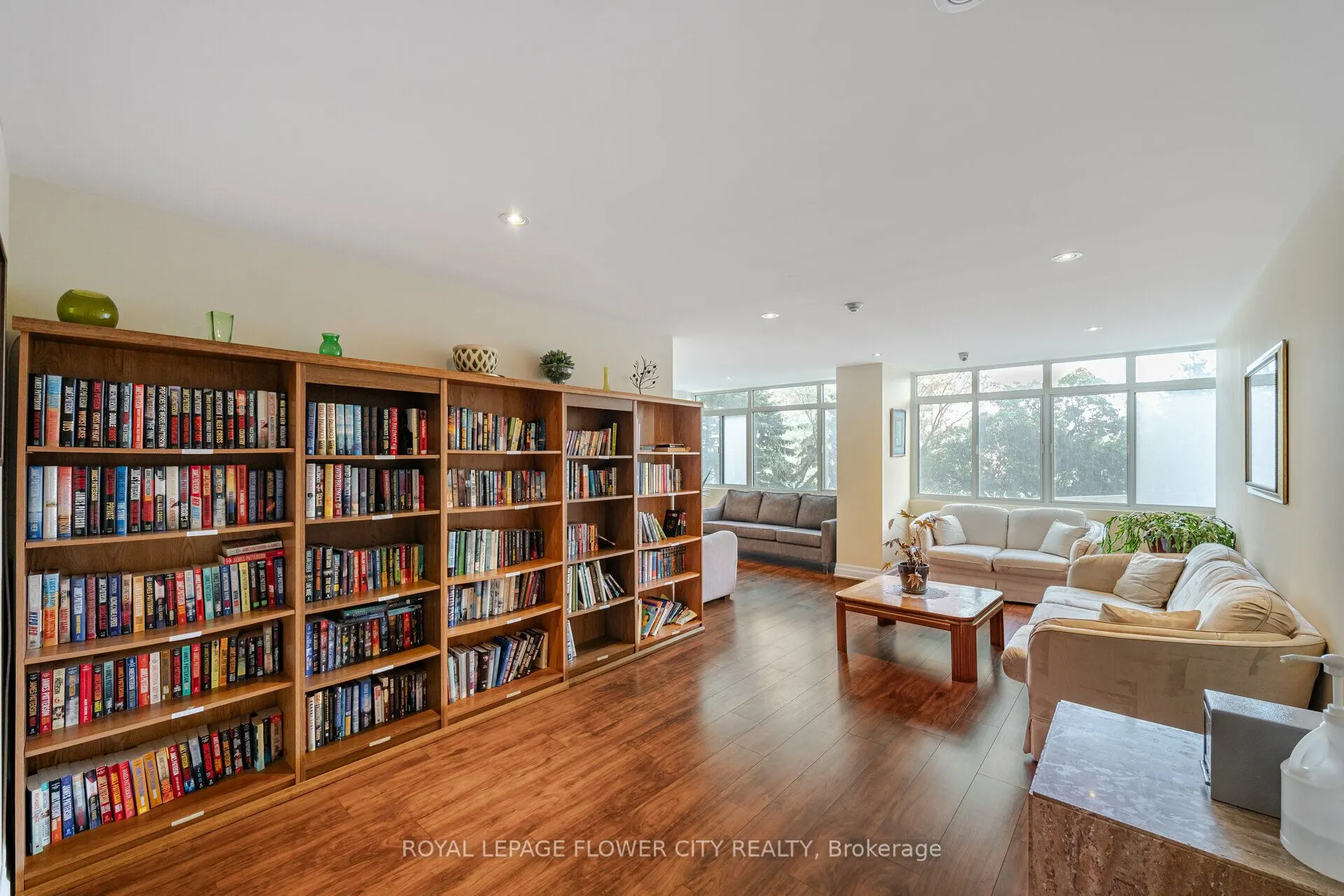 50 Elm Drive E, #706