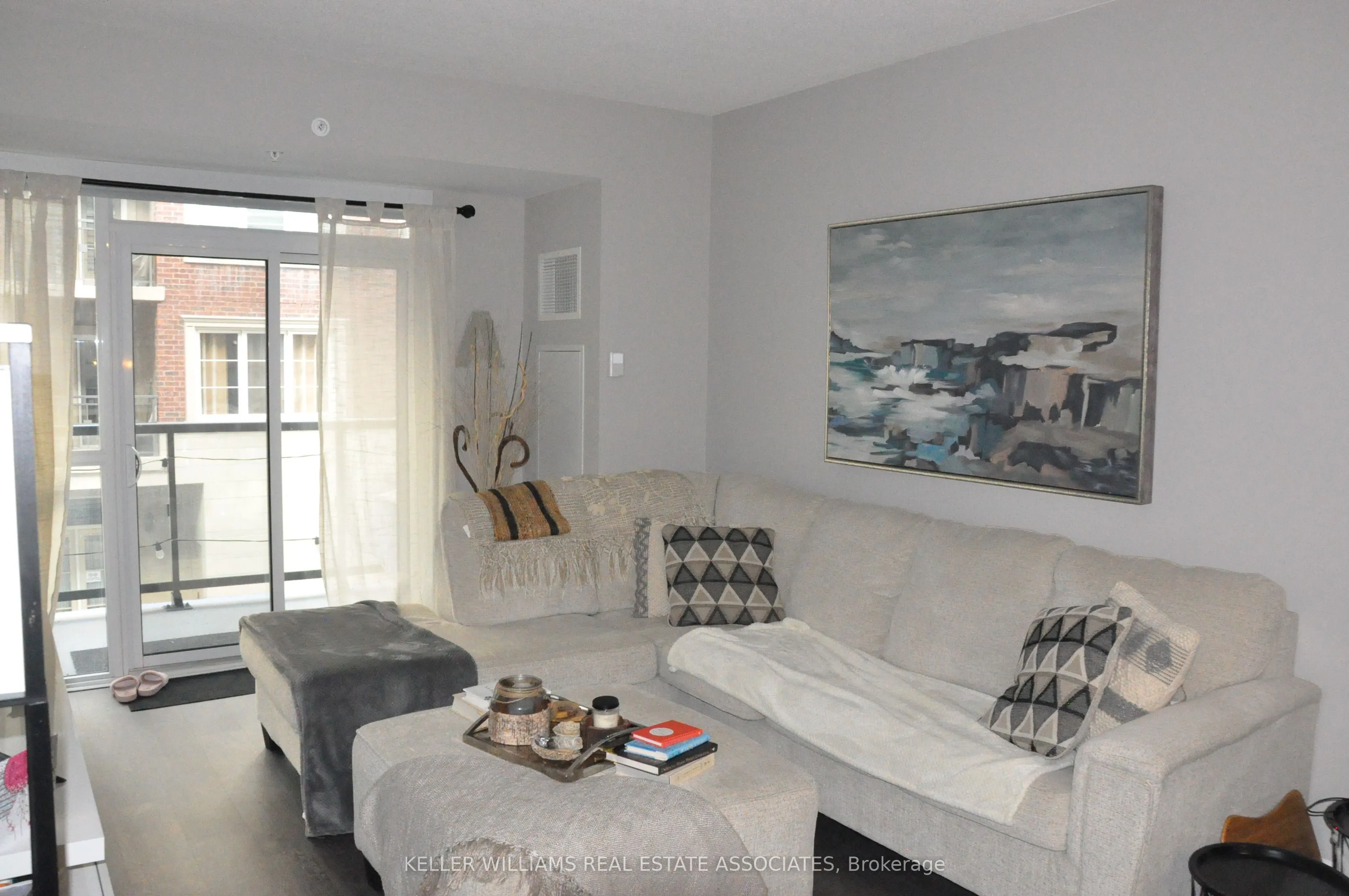 50 Ann Street #212