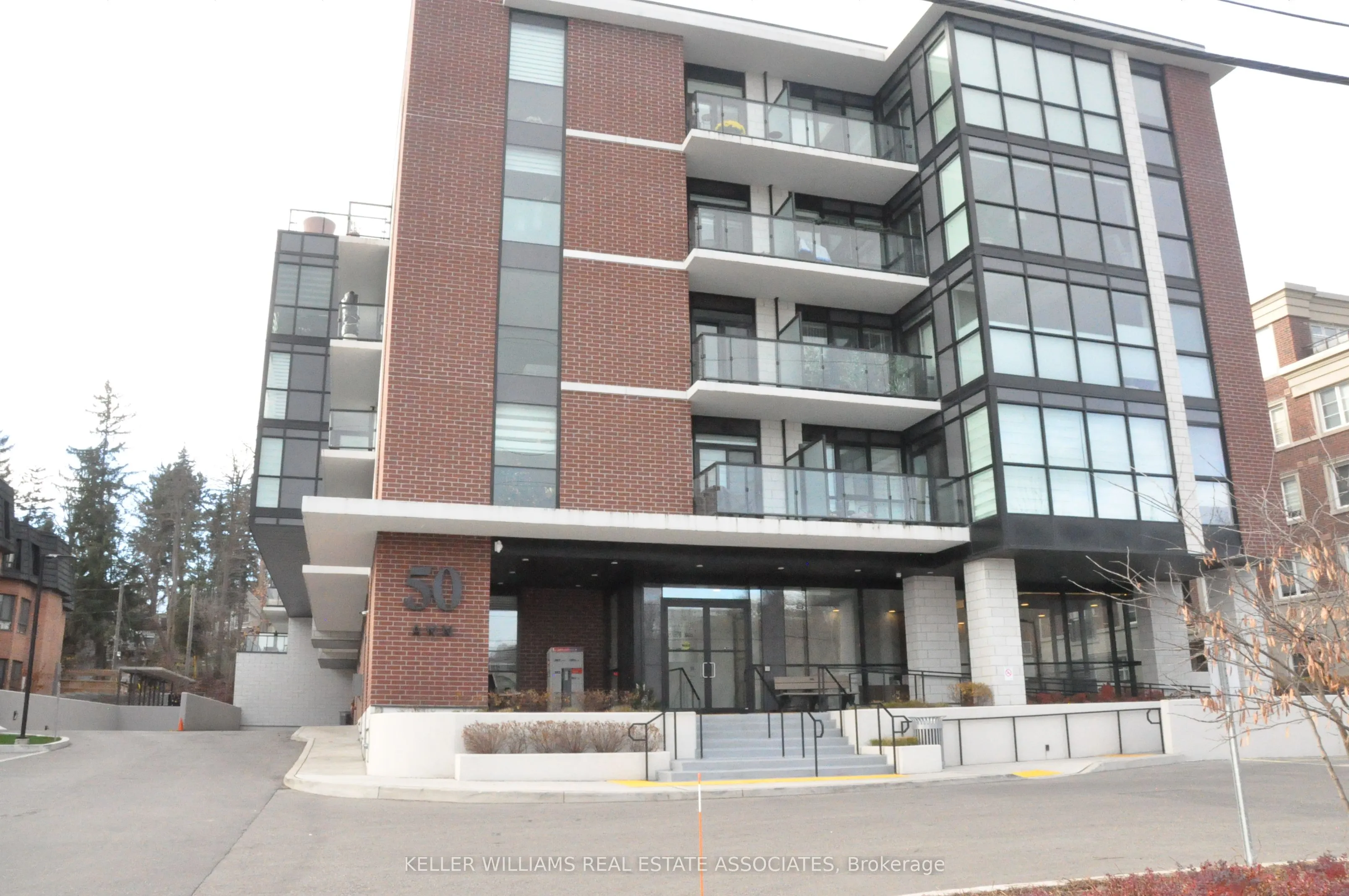 50 Ann Street #212