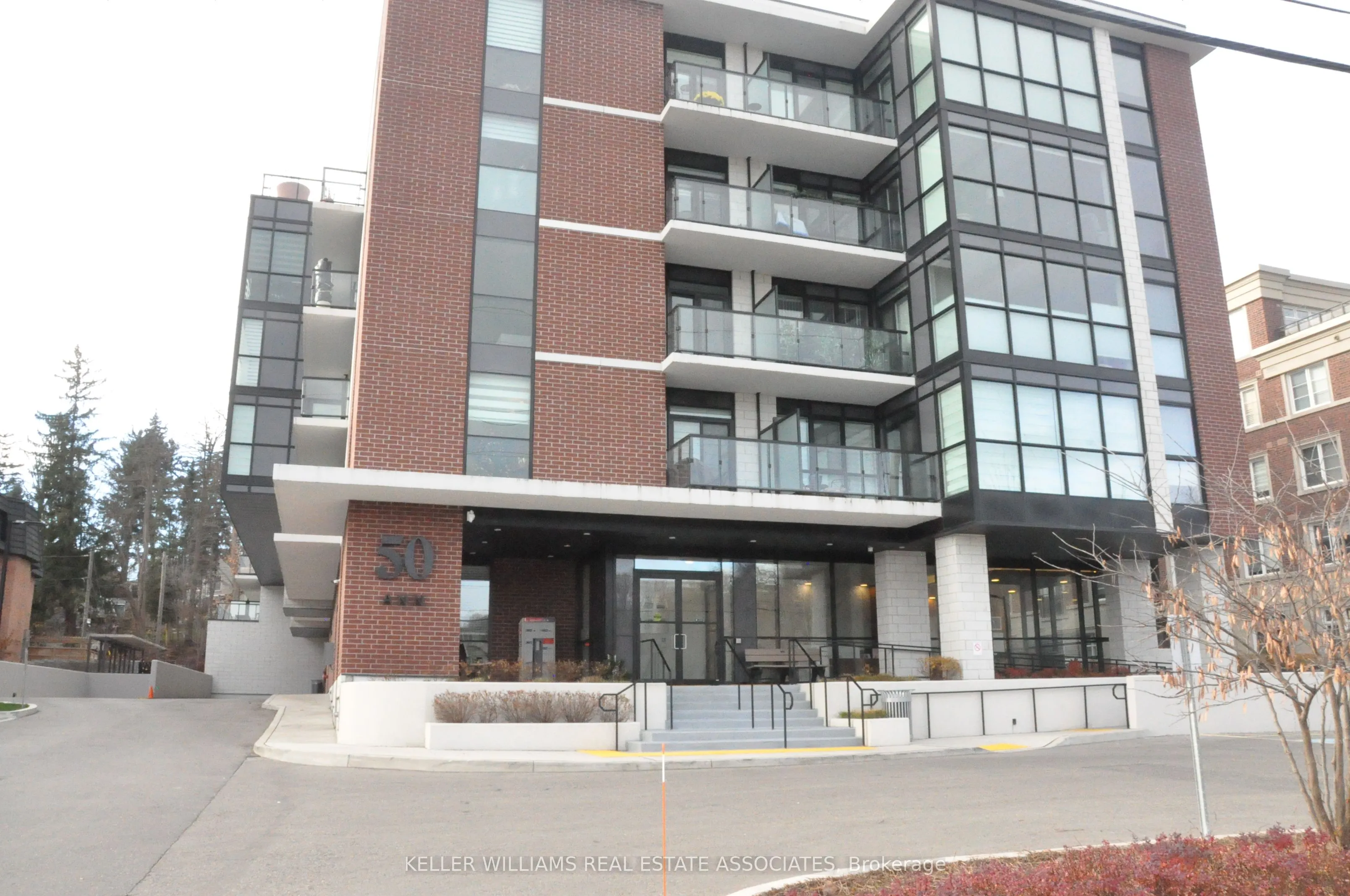50 Ann Street #212