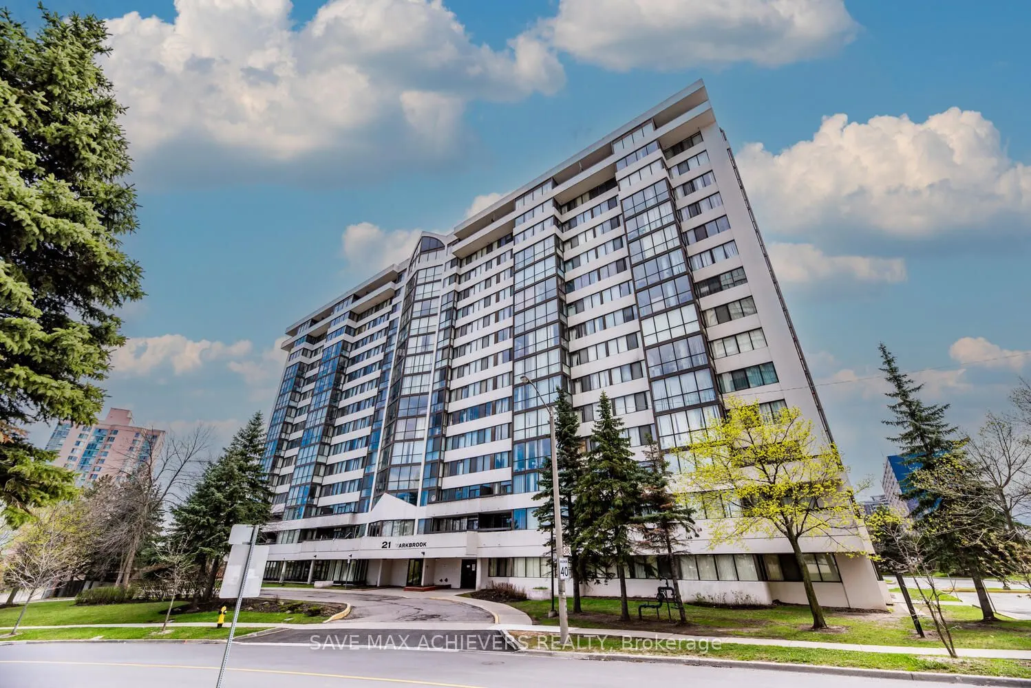 21 Markbrook Lane, #403