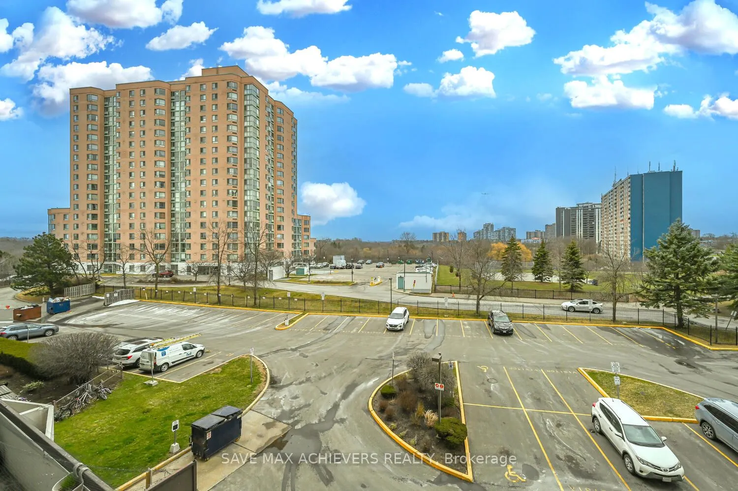 21 Markbrook Lane, #403