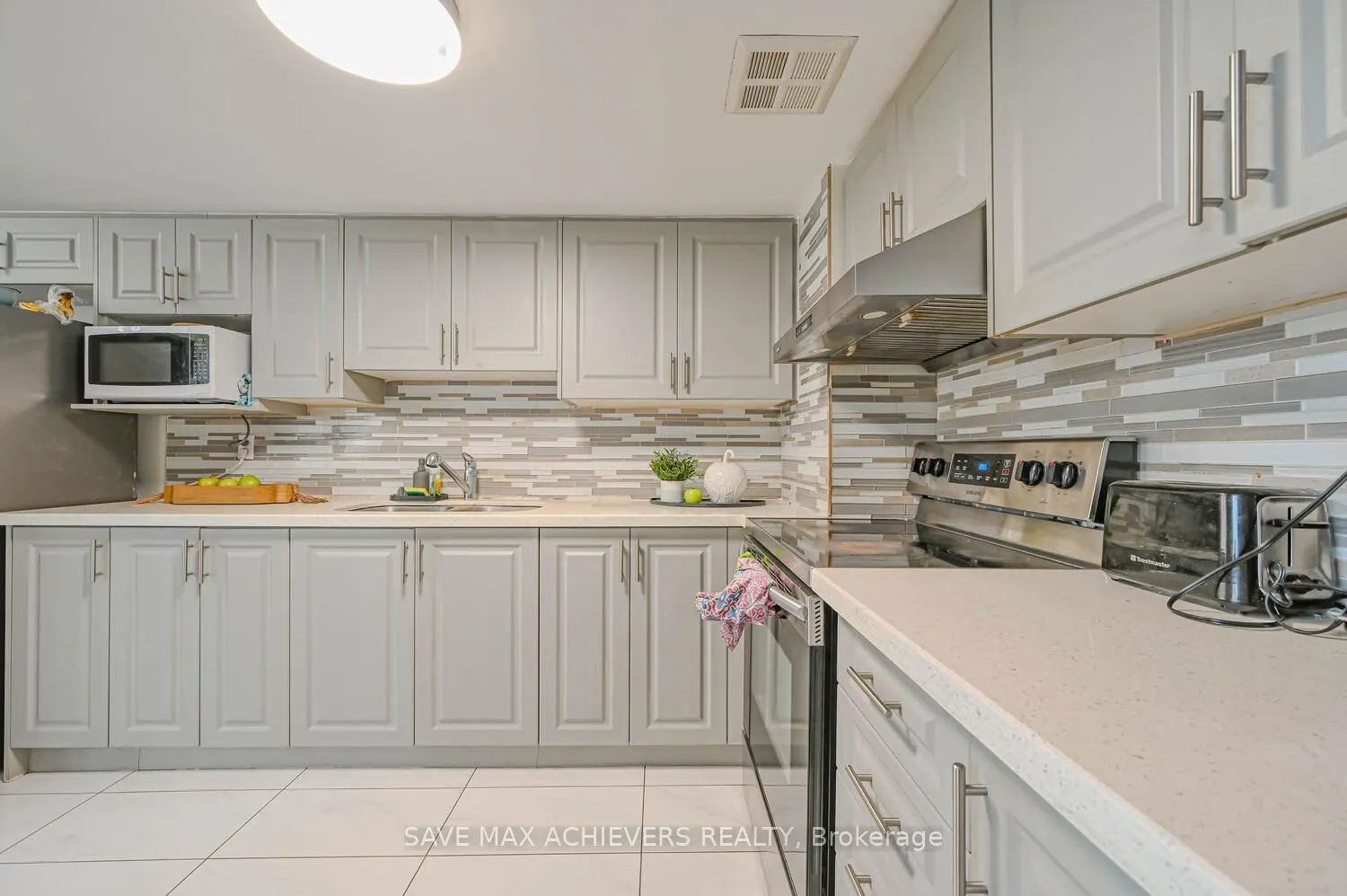 21 Markbrook Lane, #403