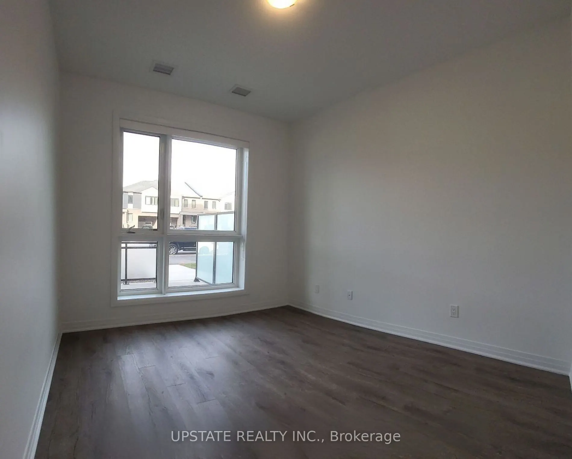 460 Gordon Krantz Avenue, #116