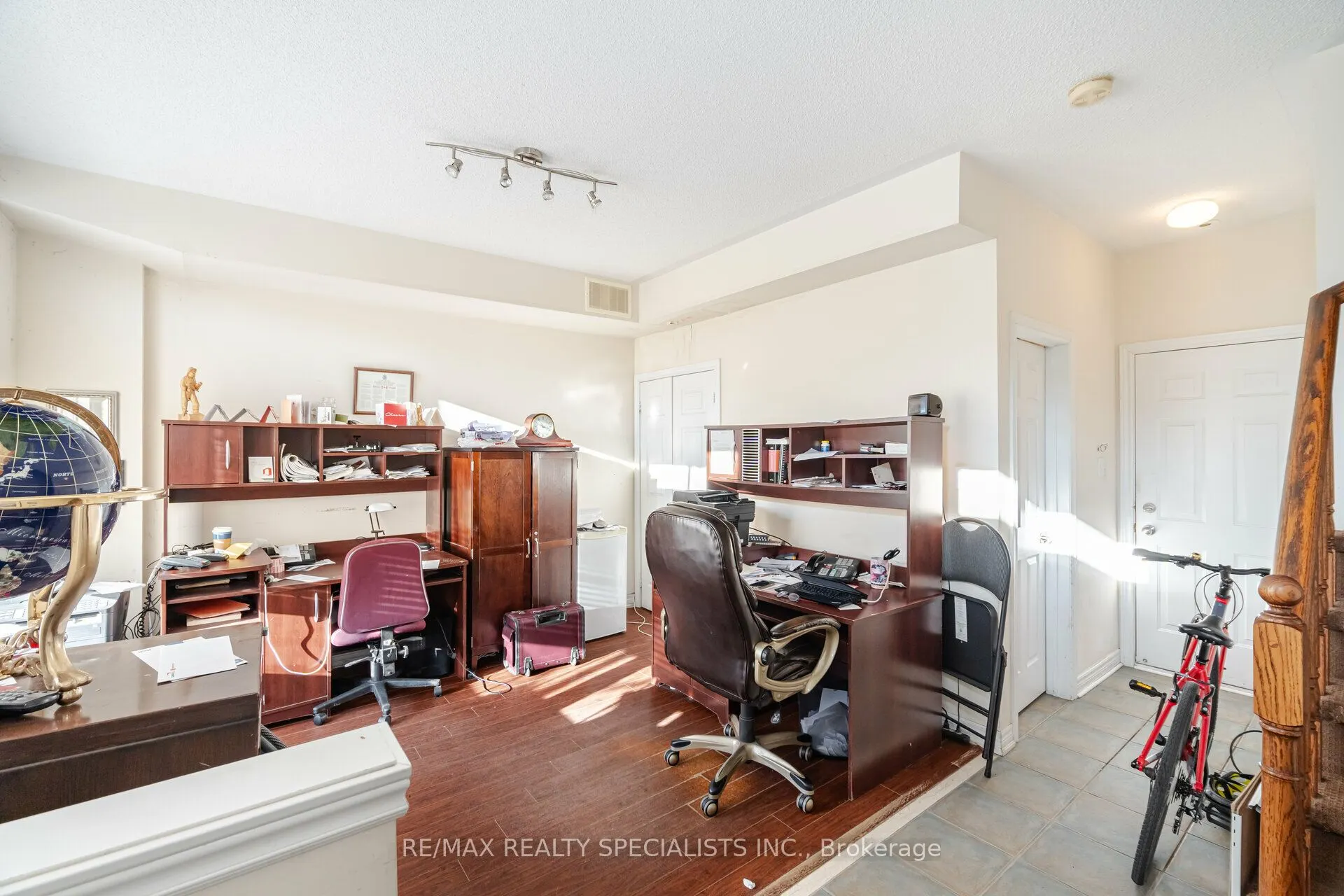 3062 Lake Shore Boulevard, #7