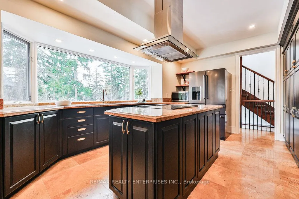 471 Country Club Crescent