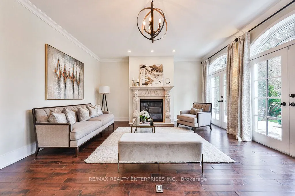 471 Country Club Crescent