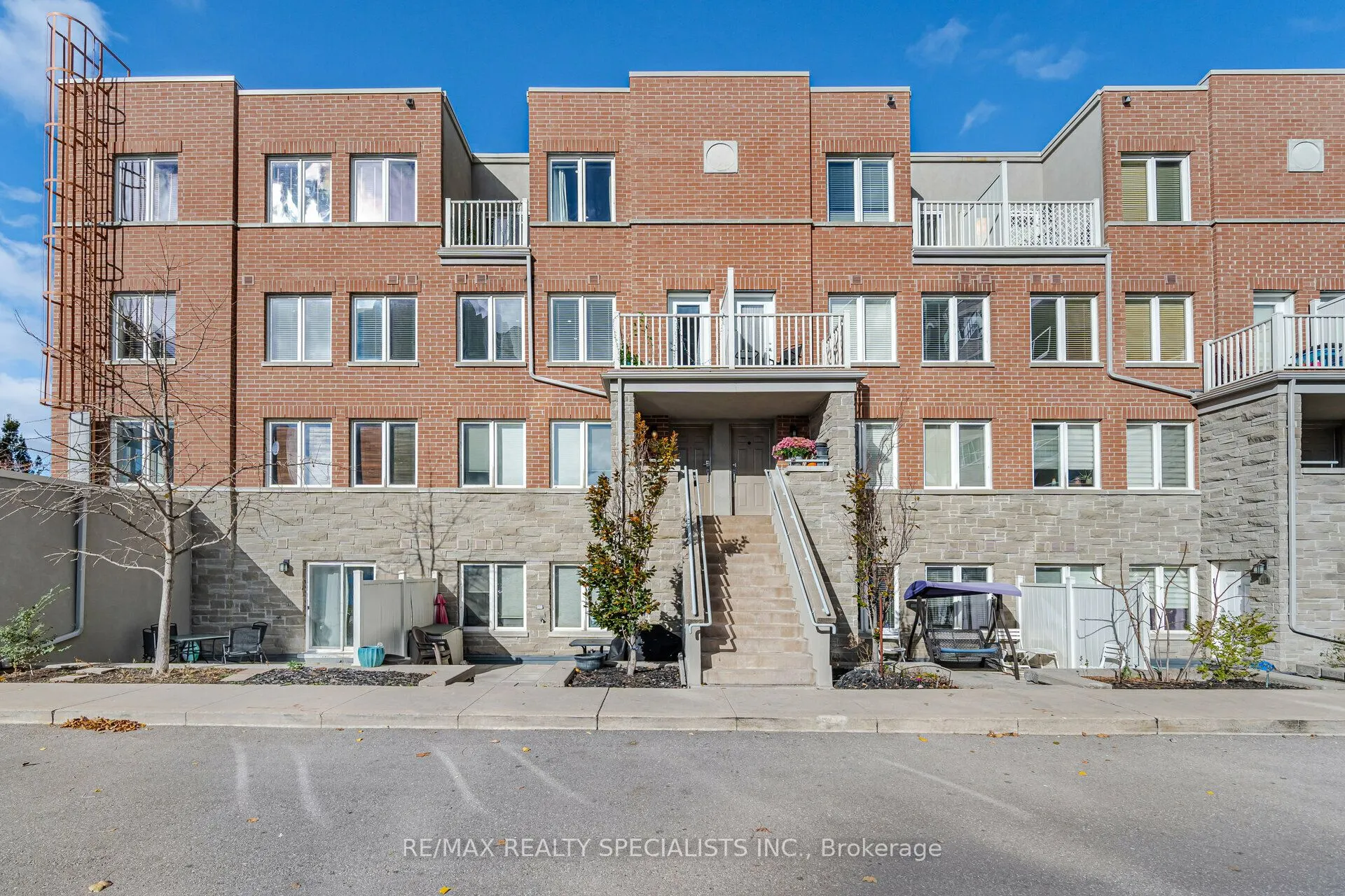 5 Richgrove Drive, #212