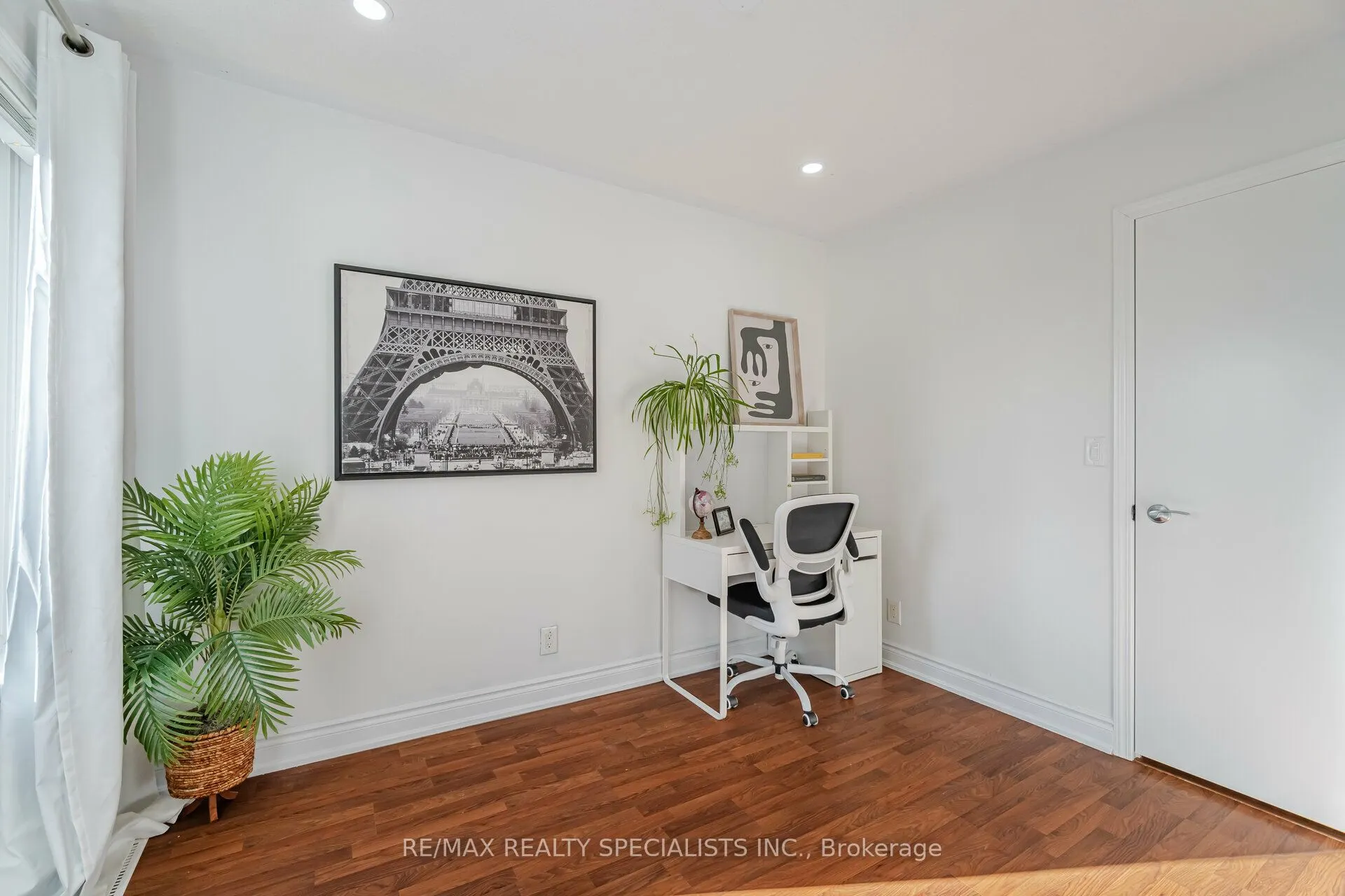 5 Richgrove Drive, #212