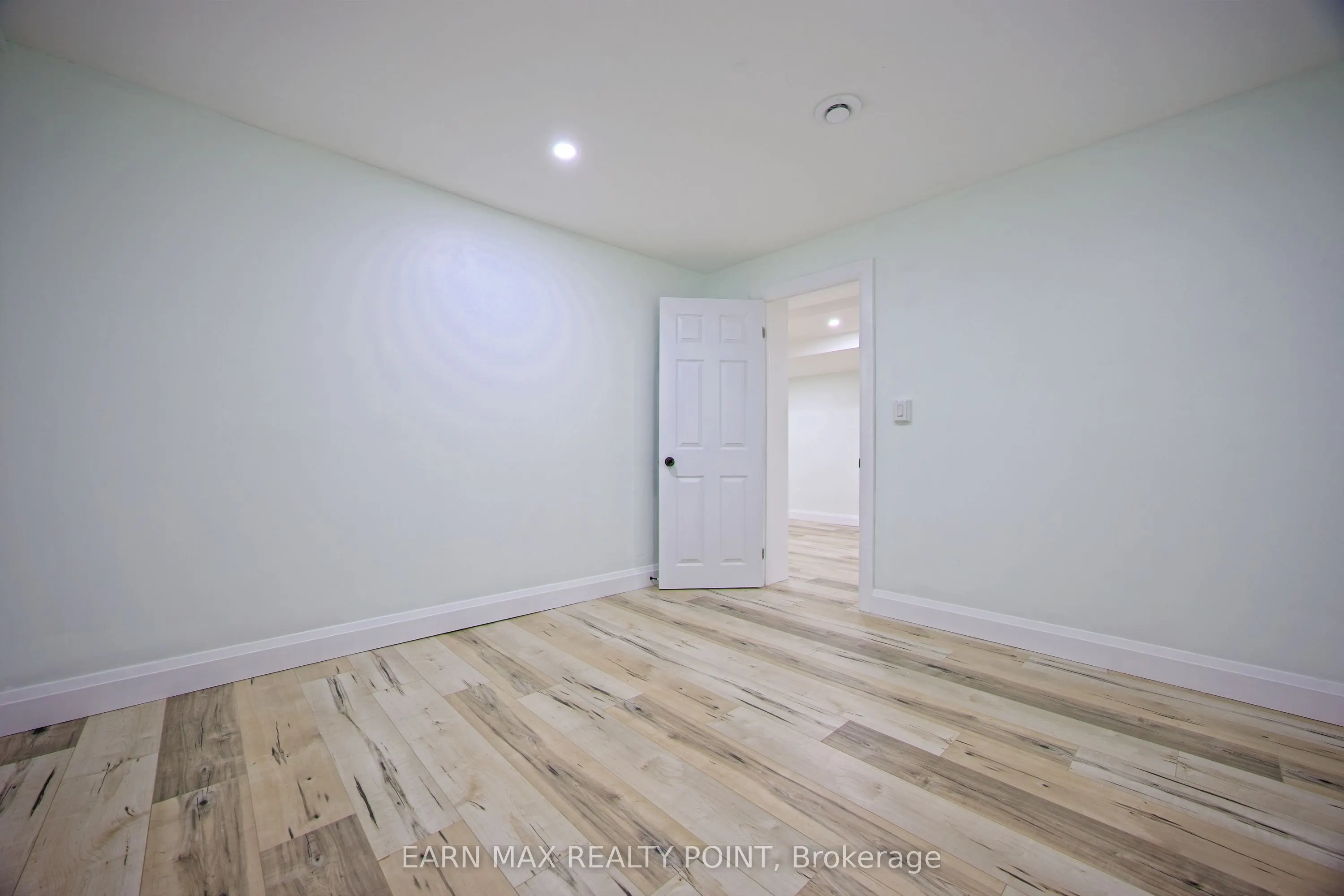 14399 Kennedy Road