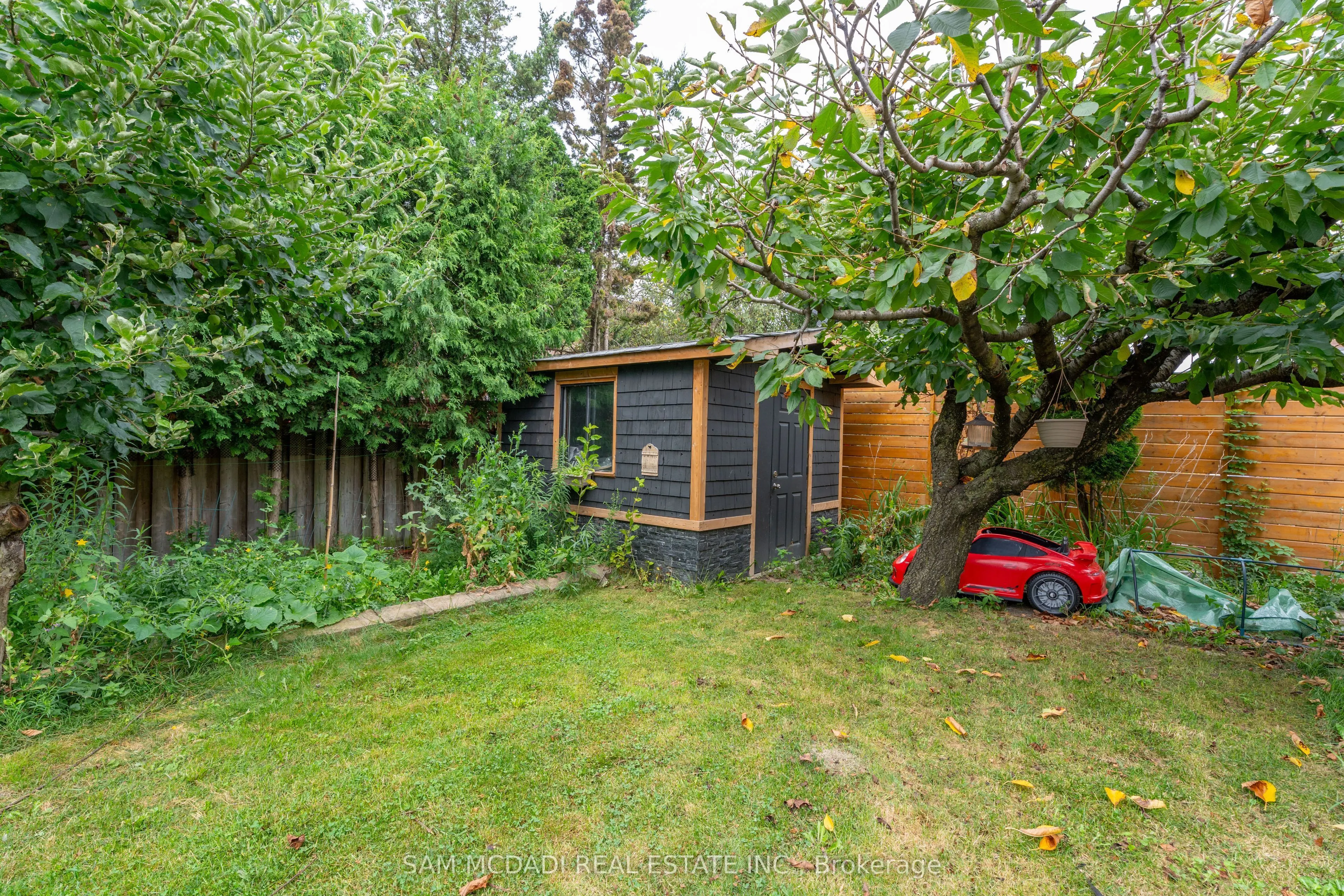 4484 Jenkins Crescent