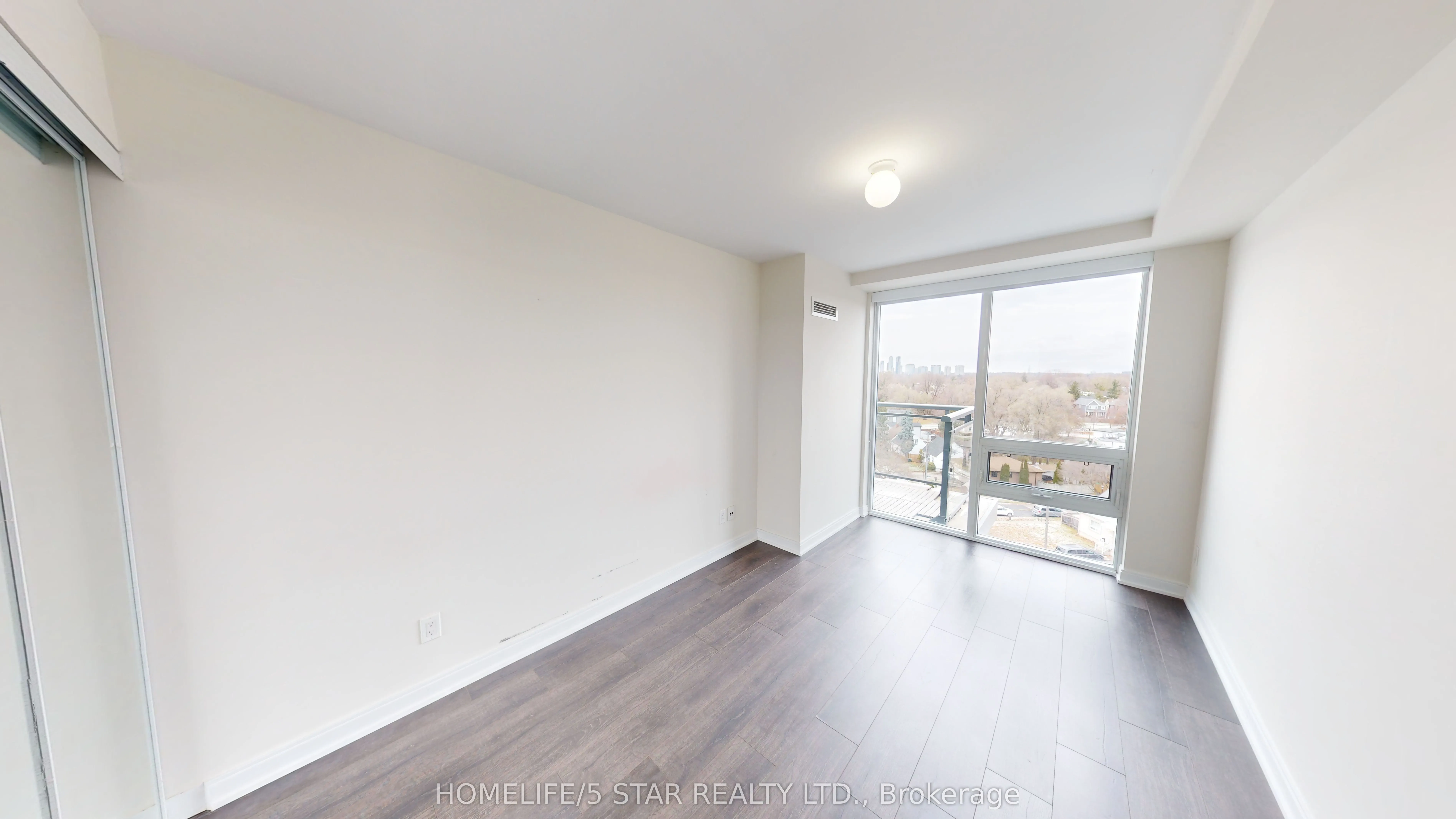760 The Queensway, #801