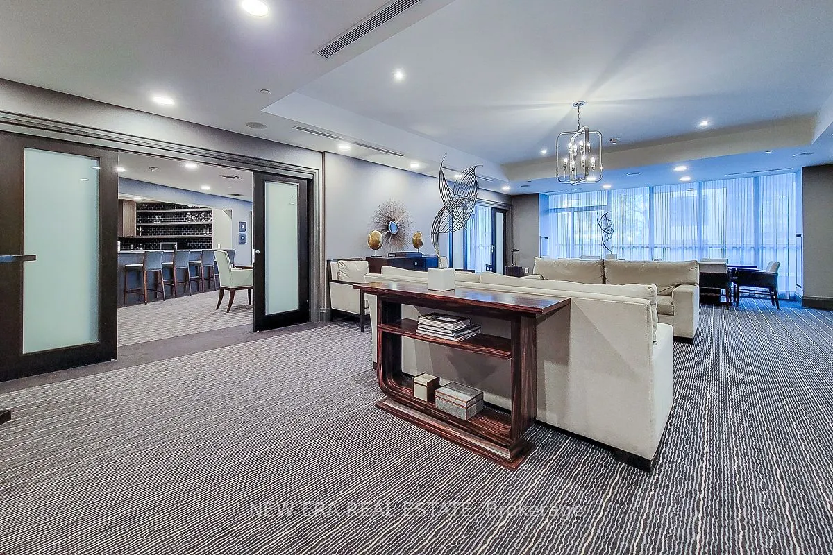 11 Bronte Road, #323