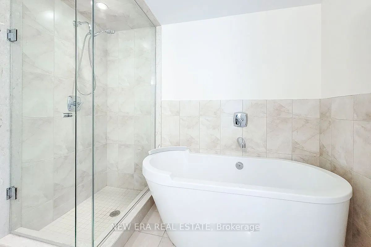 11 Bronte Road, #323
